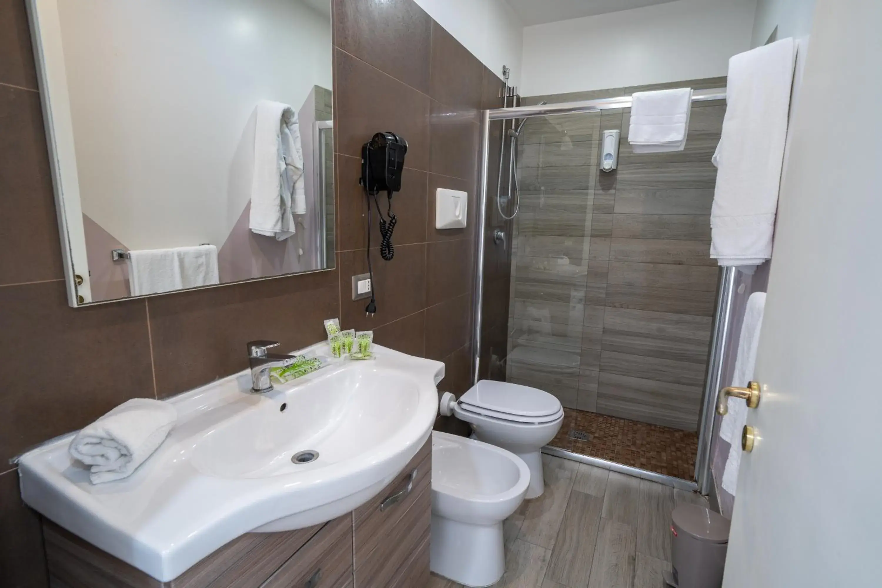 Standard Double or Twin Room in Puteoli Palace Hotel Standard Double or Twin Room in Puteoli Palace Hotel