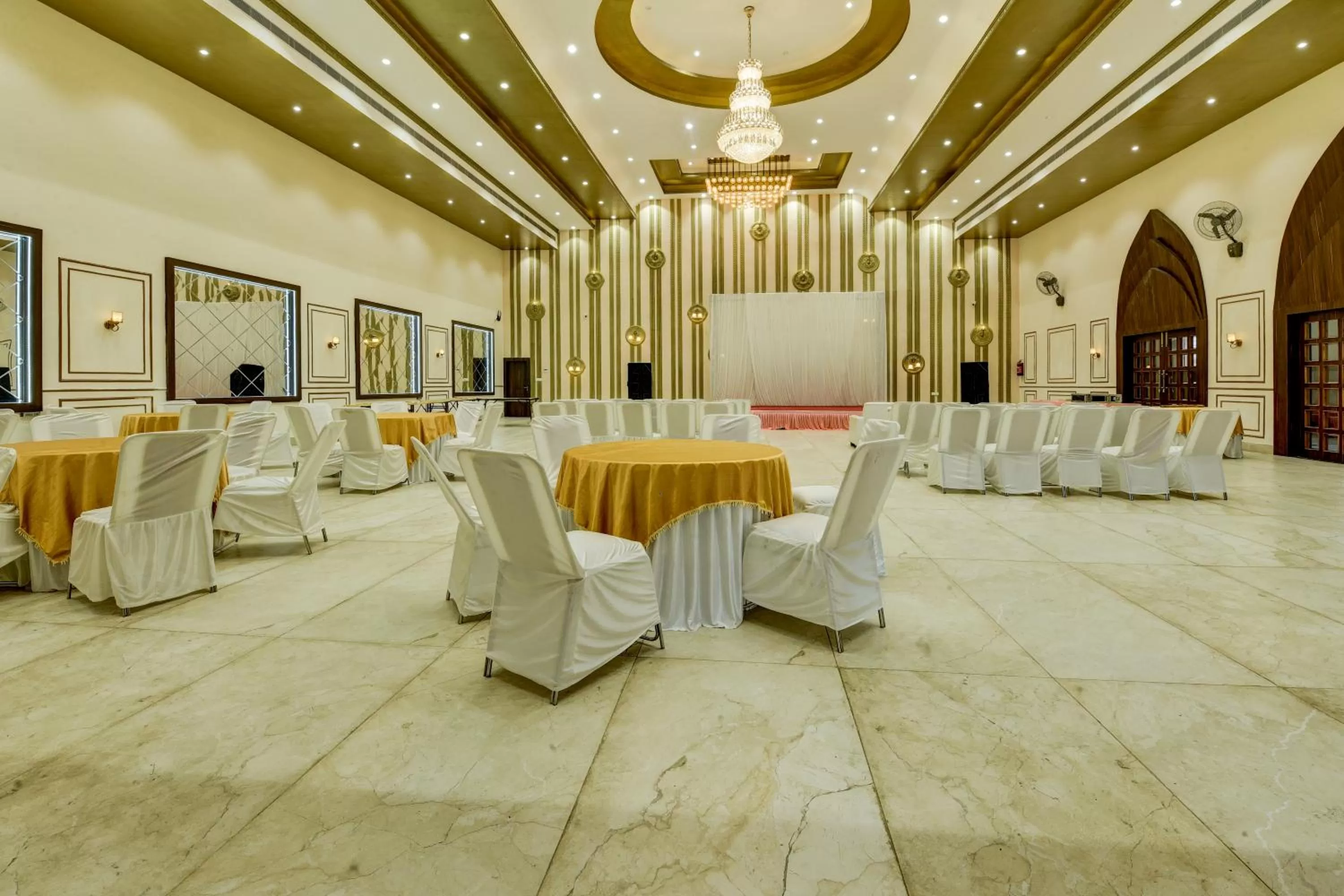 Banquet/Function facilities in Treebo Winsome Banquet And Resort