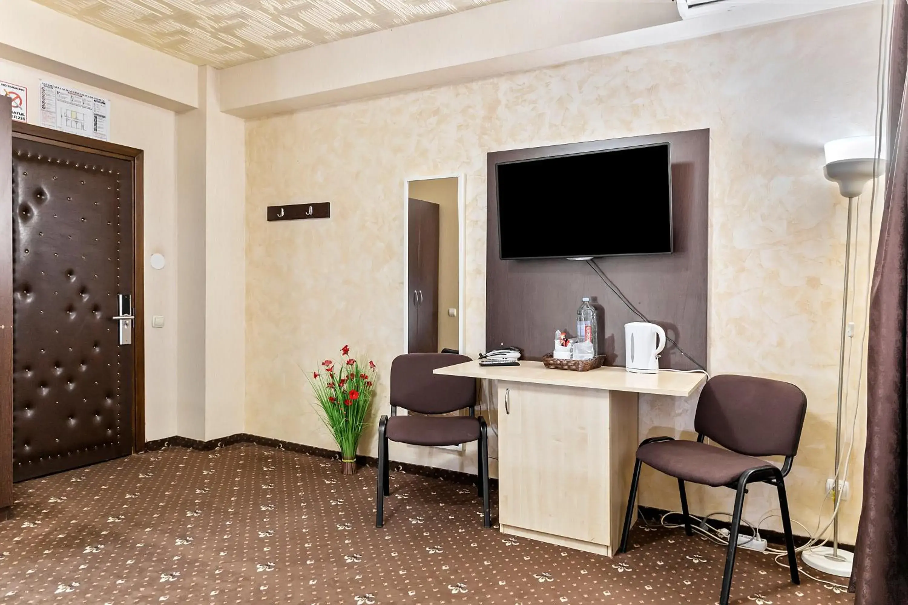 Double Room in Hotel Charter Otopeni Double Room in Hotel Charter Otopeni