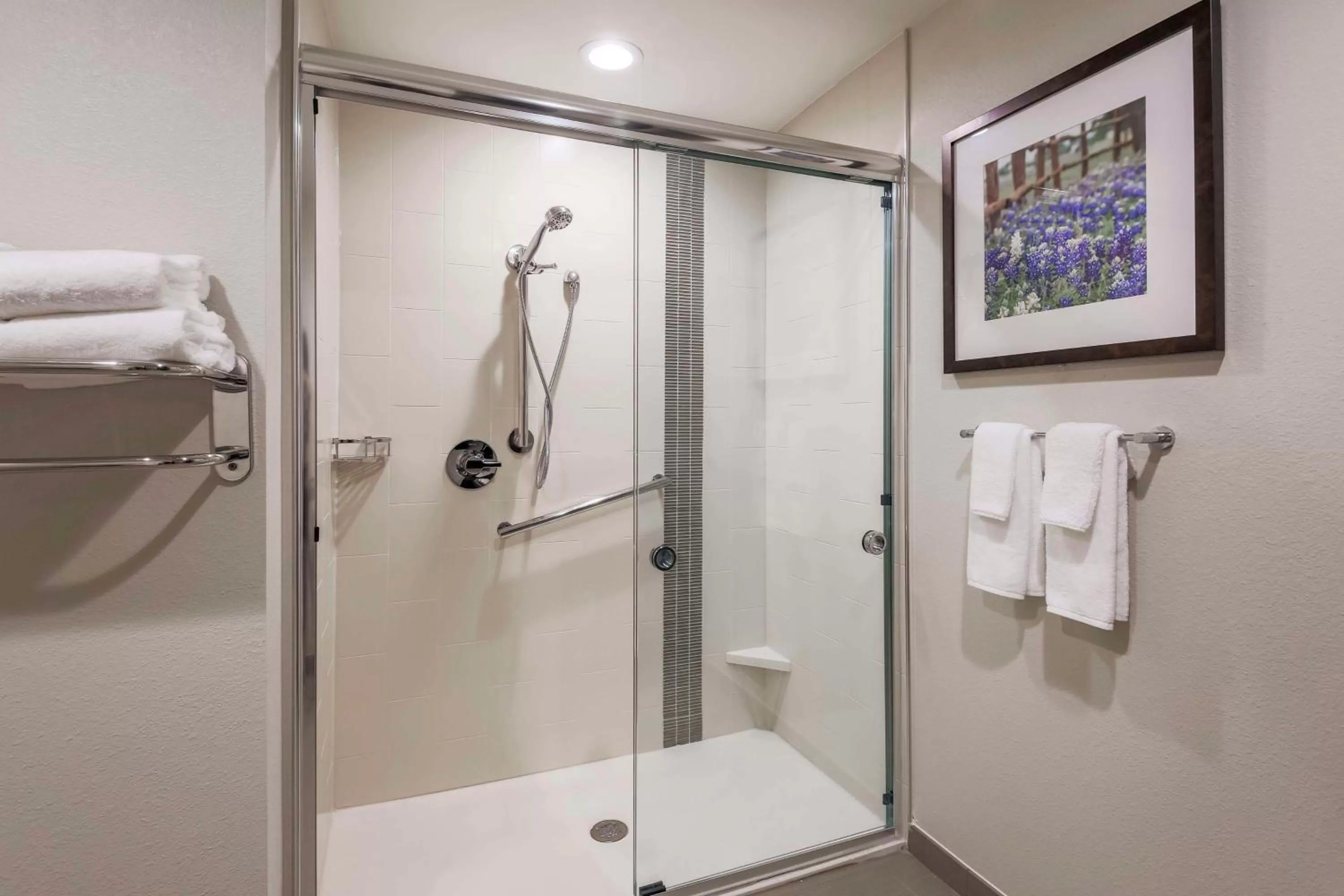 Bathroom in Hyatt Place Waco - South