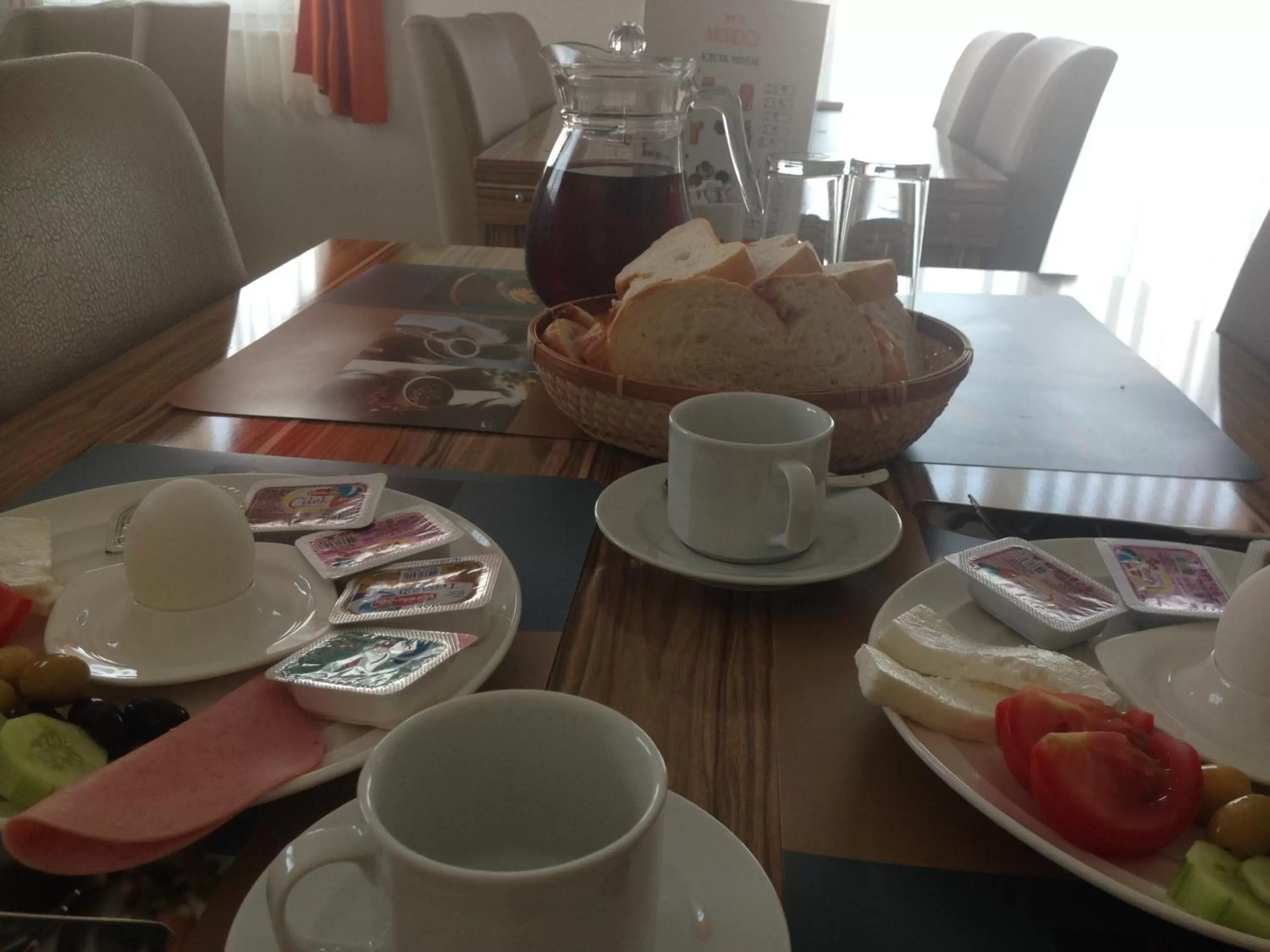 Restaurant/places to eat, Breakfast in Mutado Hotel