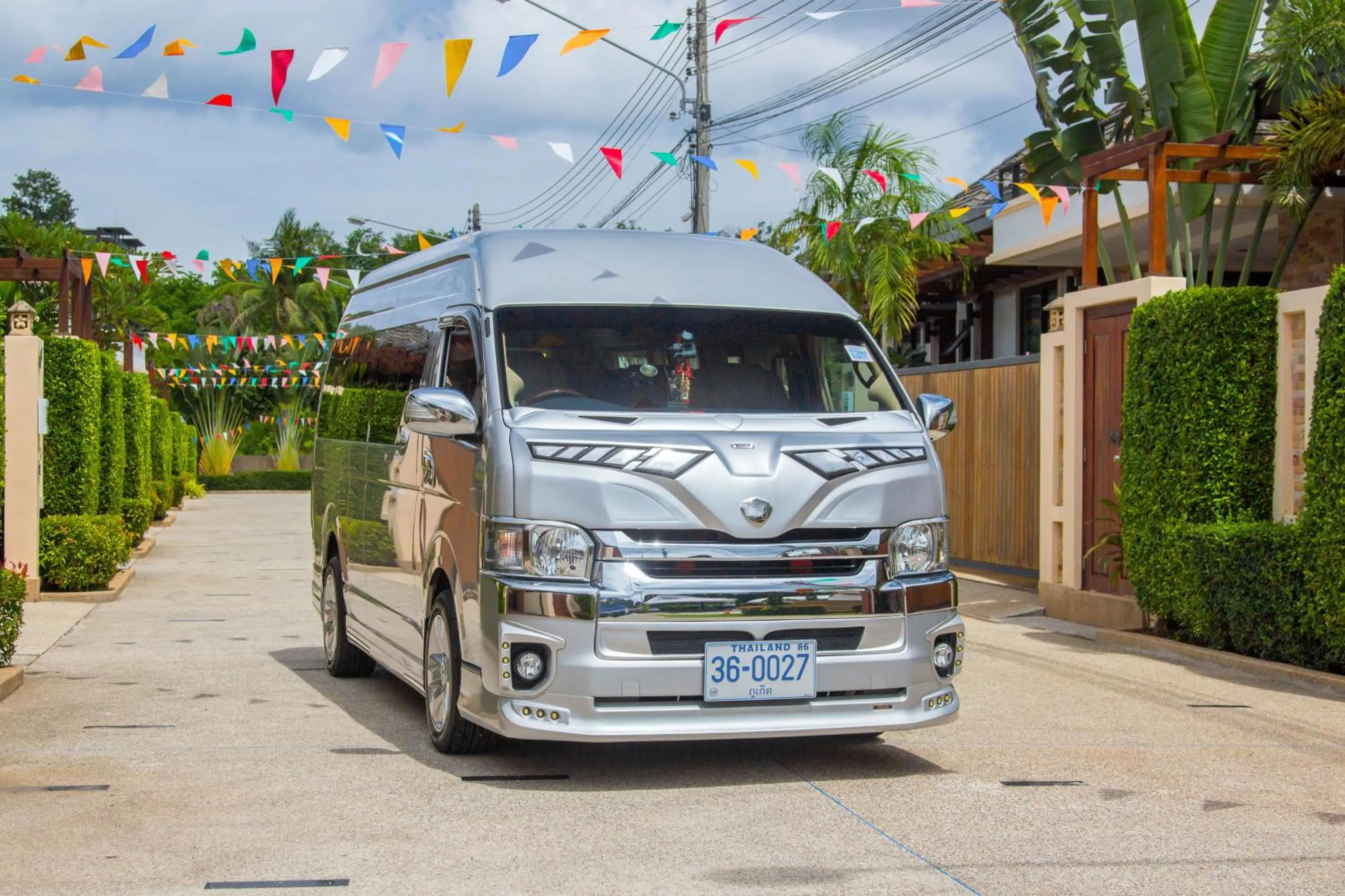 shuttle in Rawayana West Villas & Kids Park