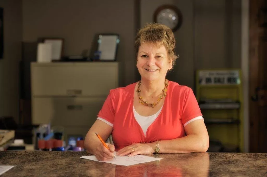 People in Driftwood Inn