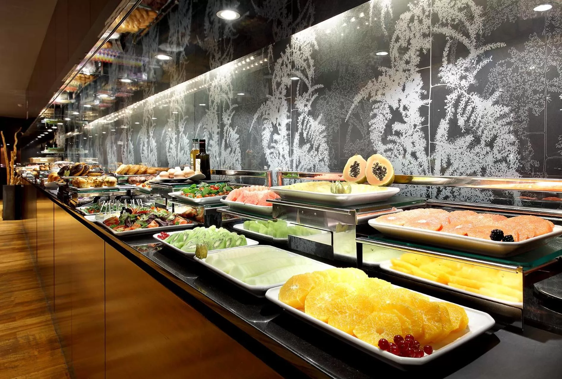 Lounge or bar in Eurostars Madrid Tower