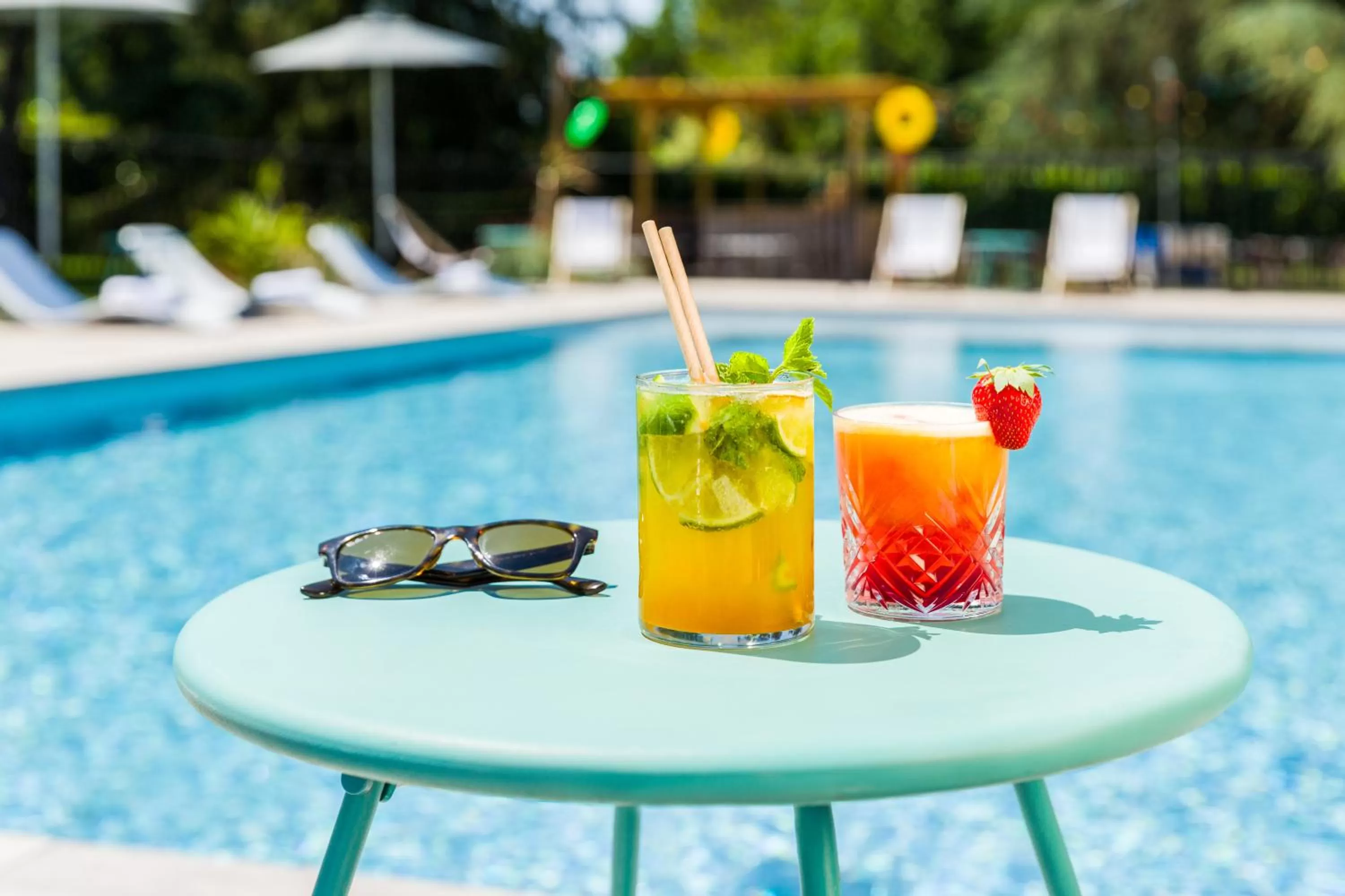 Swimming pool in Novotel Pau Pyrénées
