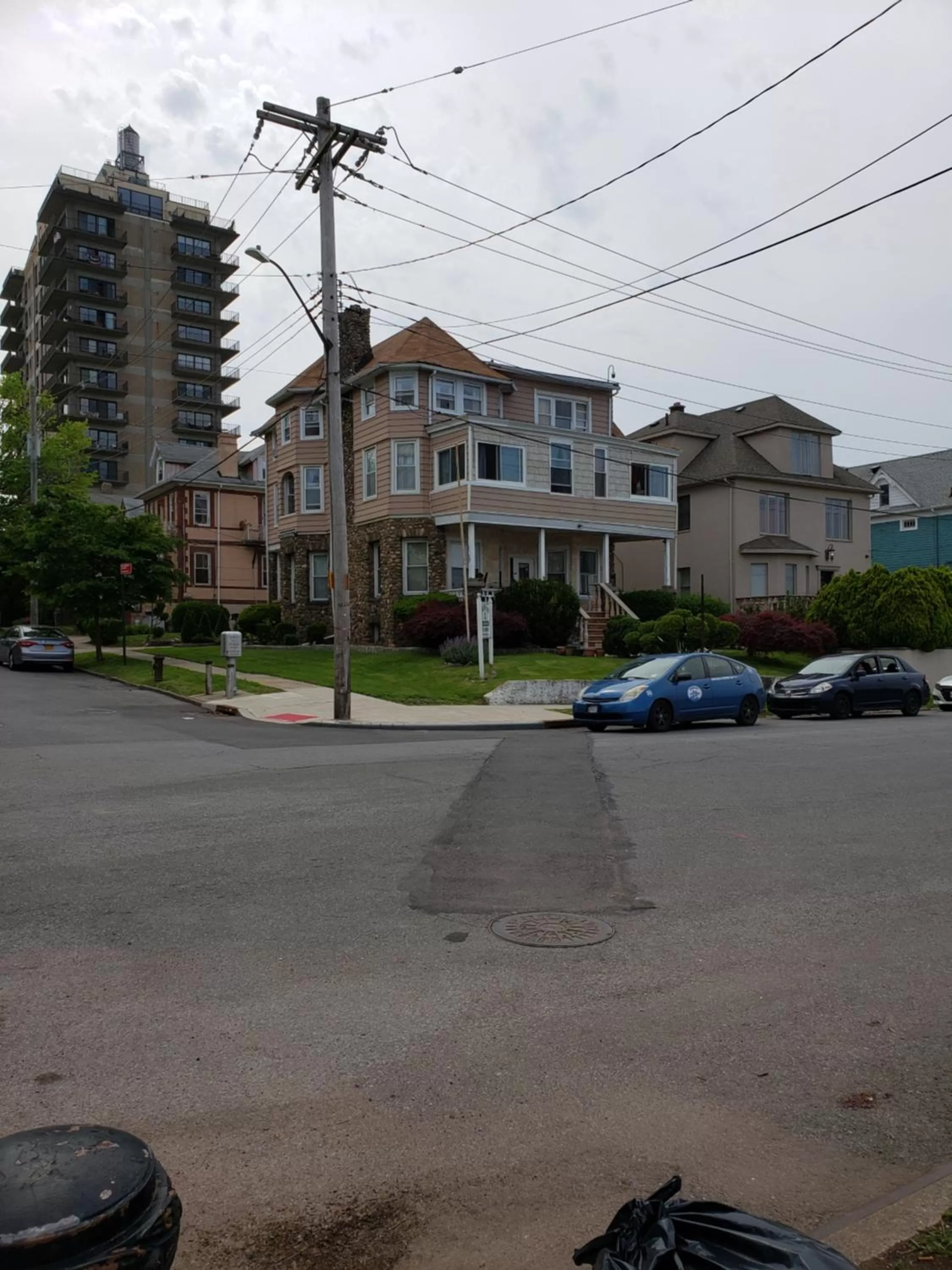 Property building in Harbor House Bed and Breakfast