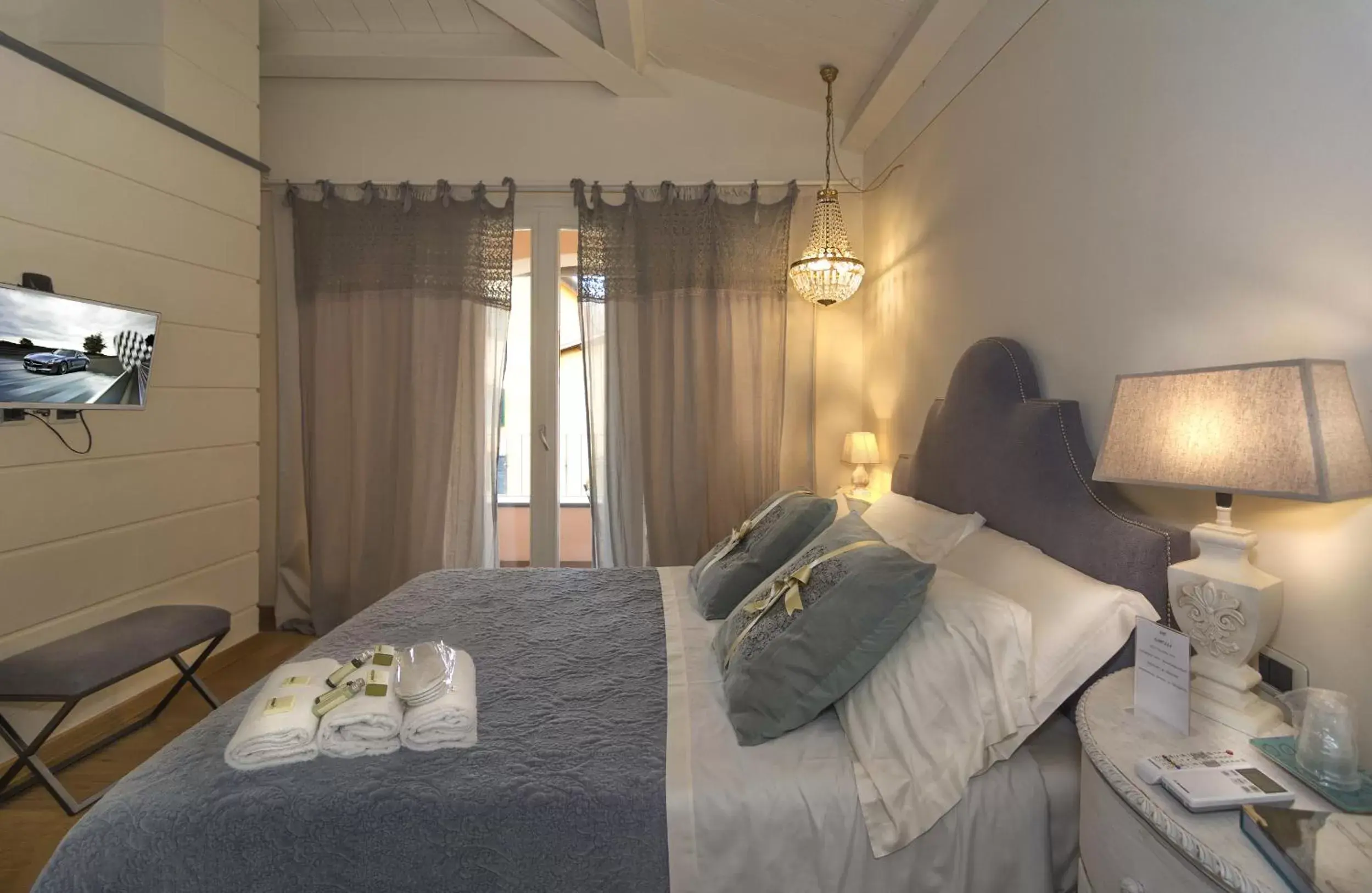 Triple Room with Private Bathroom - single occupancy in B&B Di Camilla Triple Room with Private Bathroom - single occupancy in B&B Di Camilla