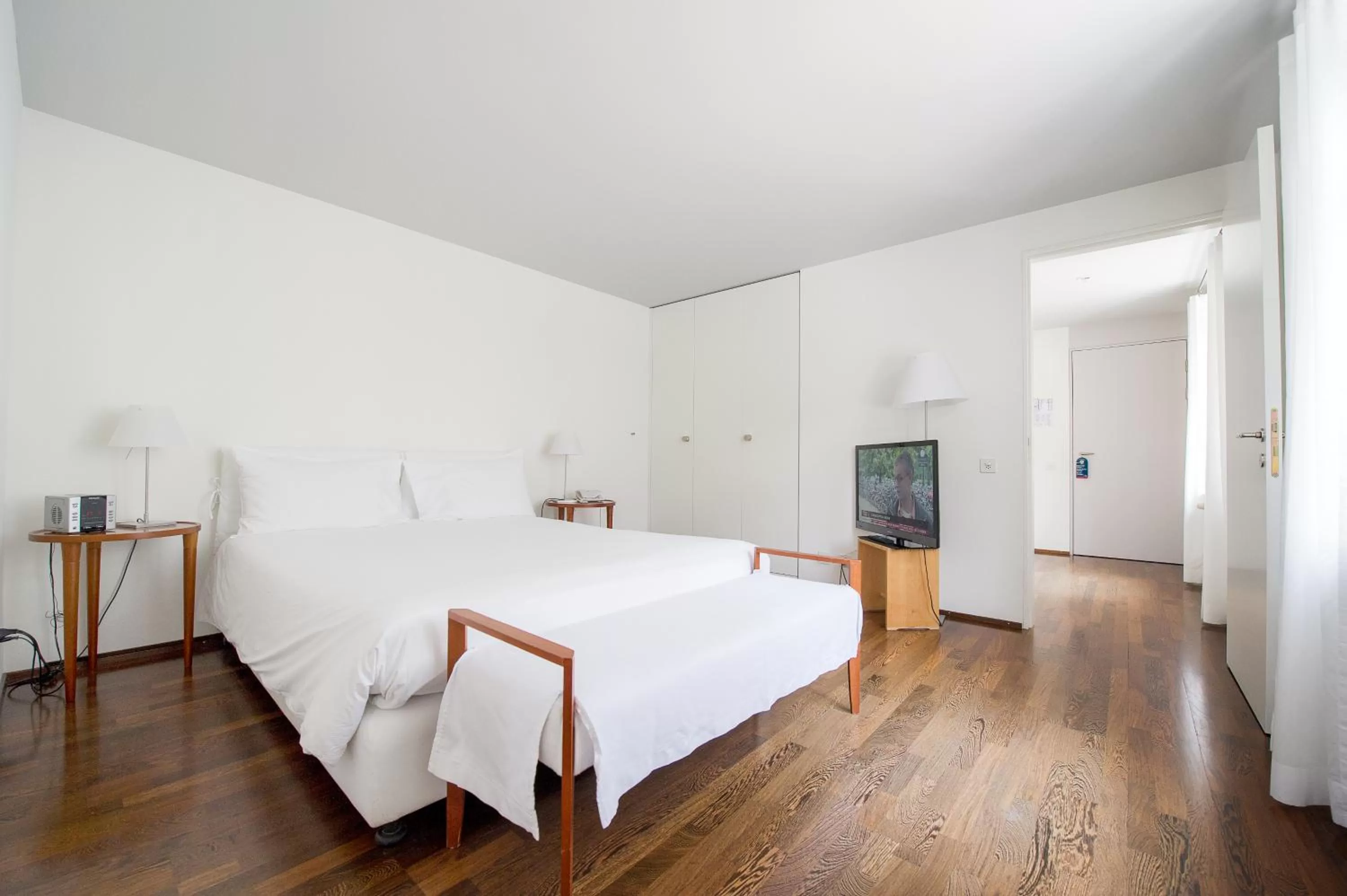 Photo of the whole room, Bed in Gast - und Kulturhaus Der Teufelhof Basel