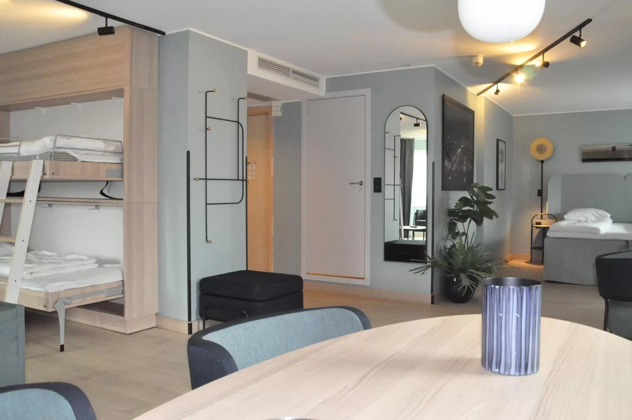 Photo of the whole room, Bed in Scandic Royal Stavanger