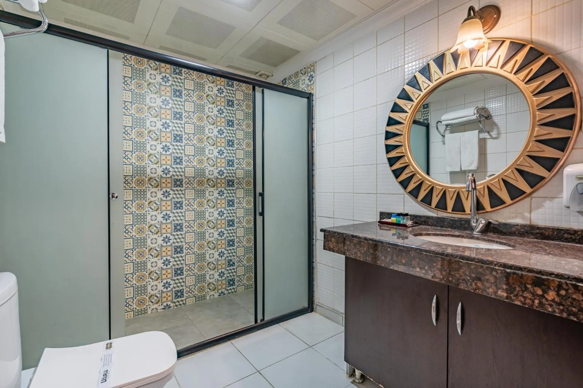 Bathroom in Buyuk Velic Hotel