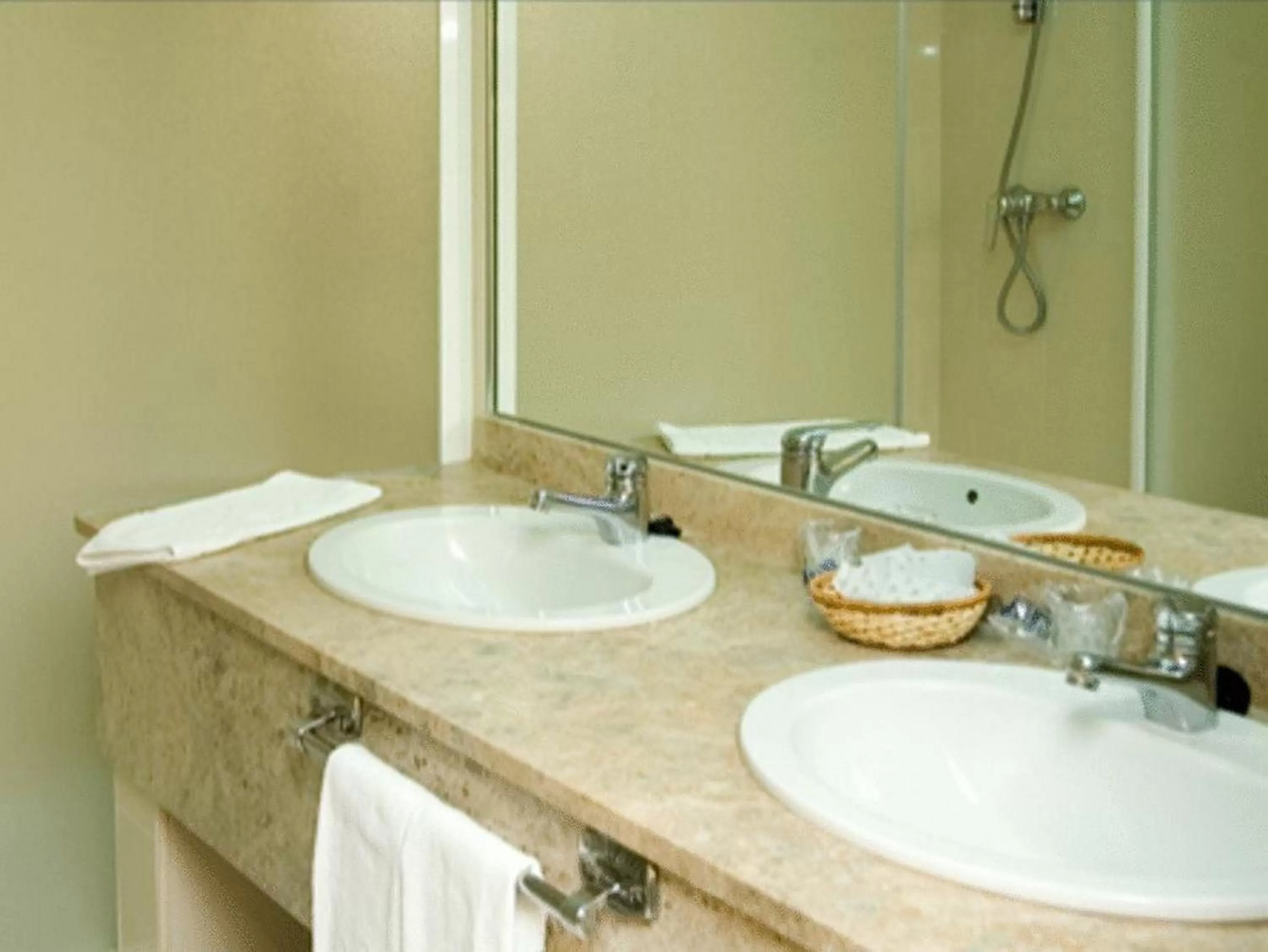 Bathroom in Hotel Ébora by Vivere Stays