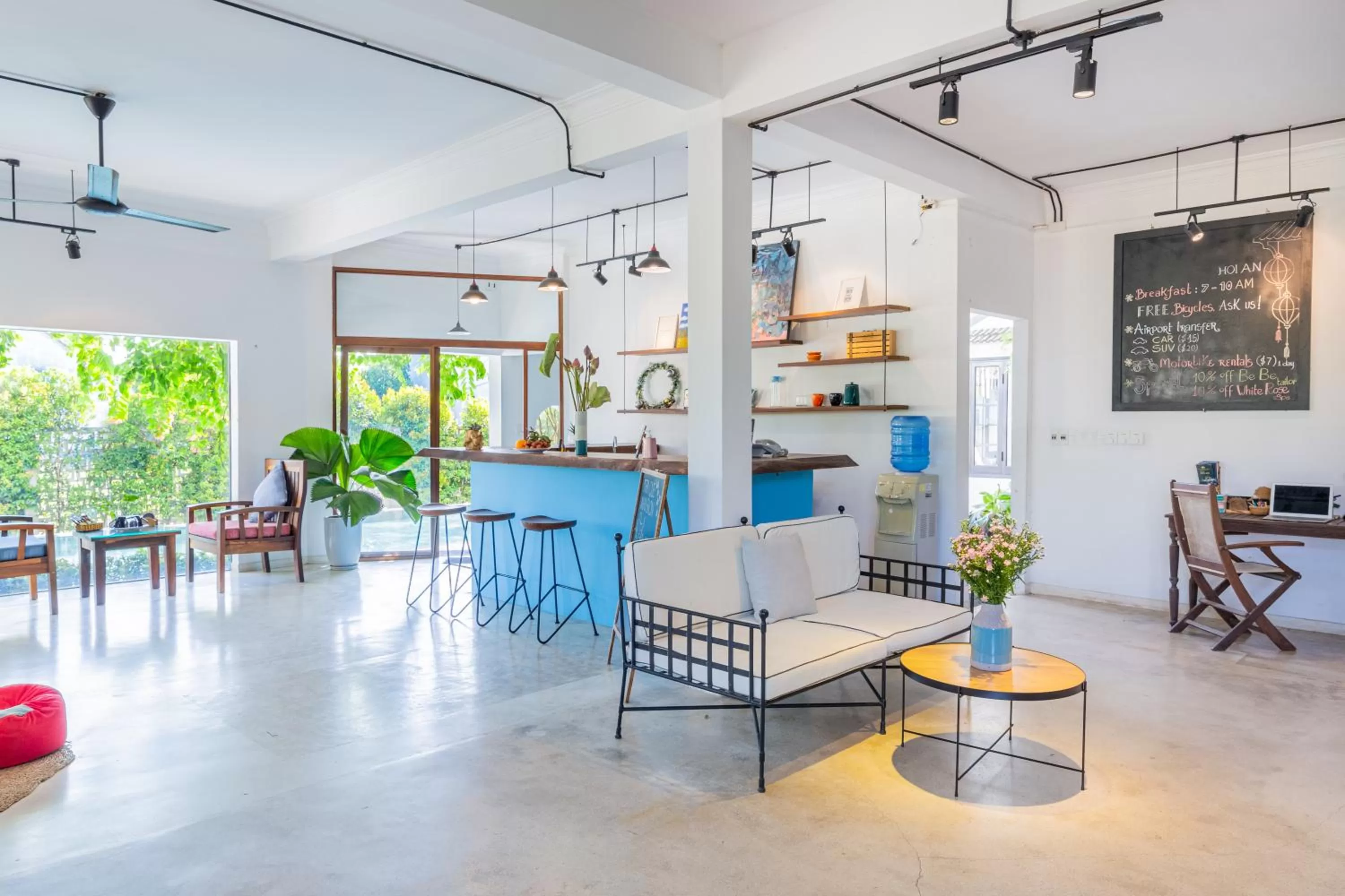 Lobby or reception, Lounge/Bar in Tra Que Mansion