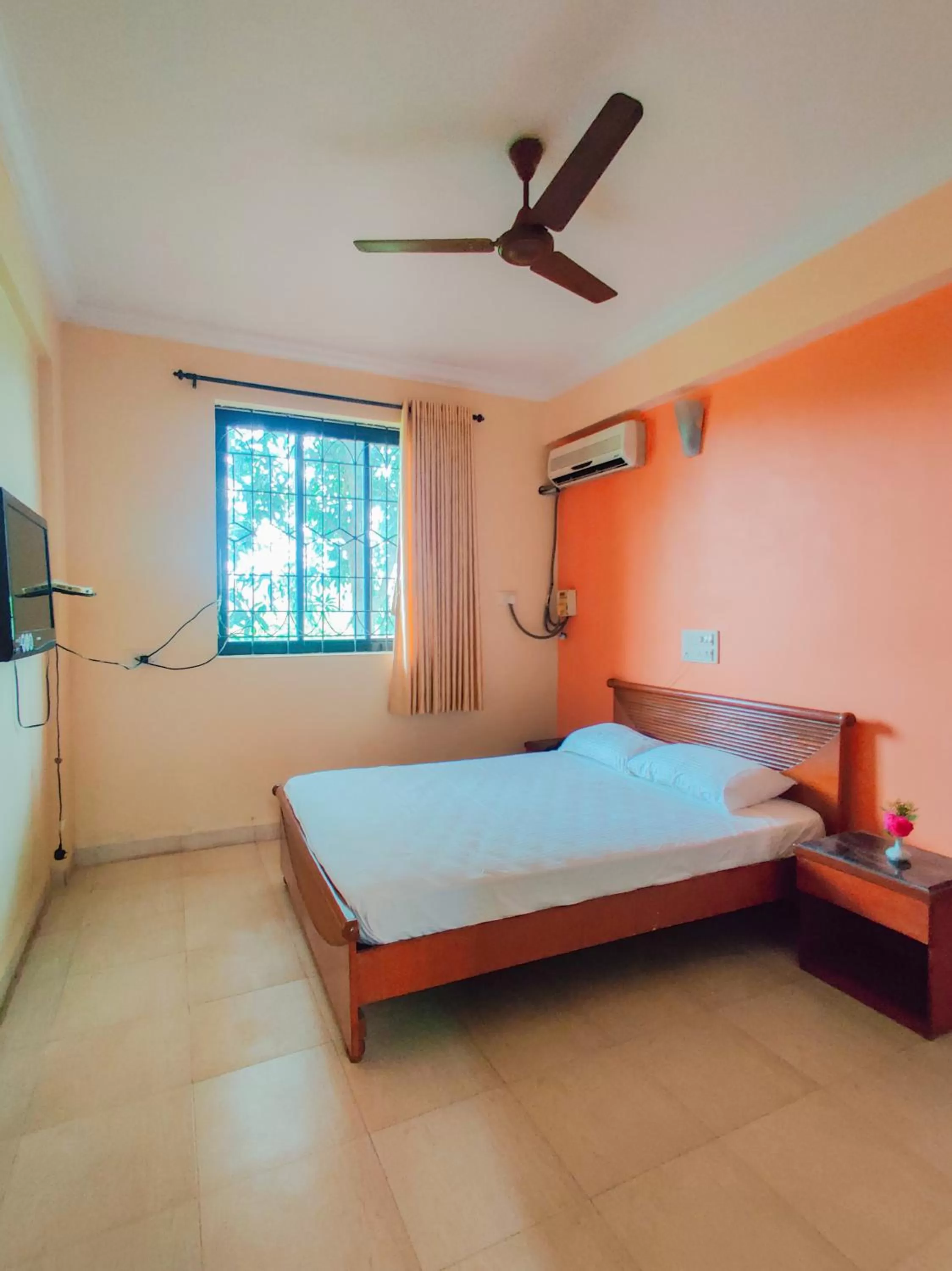 Bed in Hotel Siesta De Goa