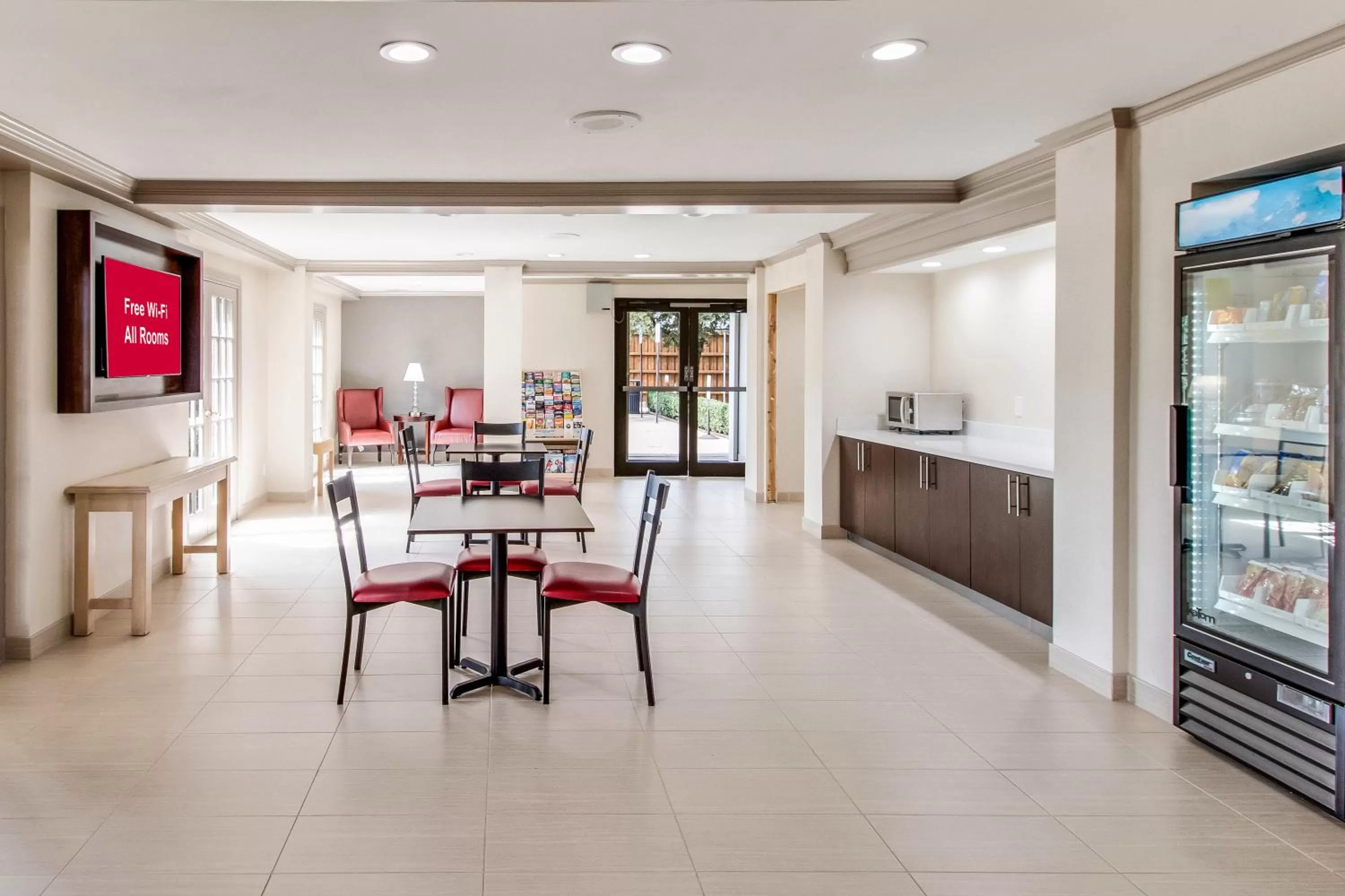 Lobby or reception in Red Roof Inn PLUS+ Dallas - Addison