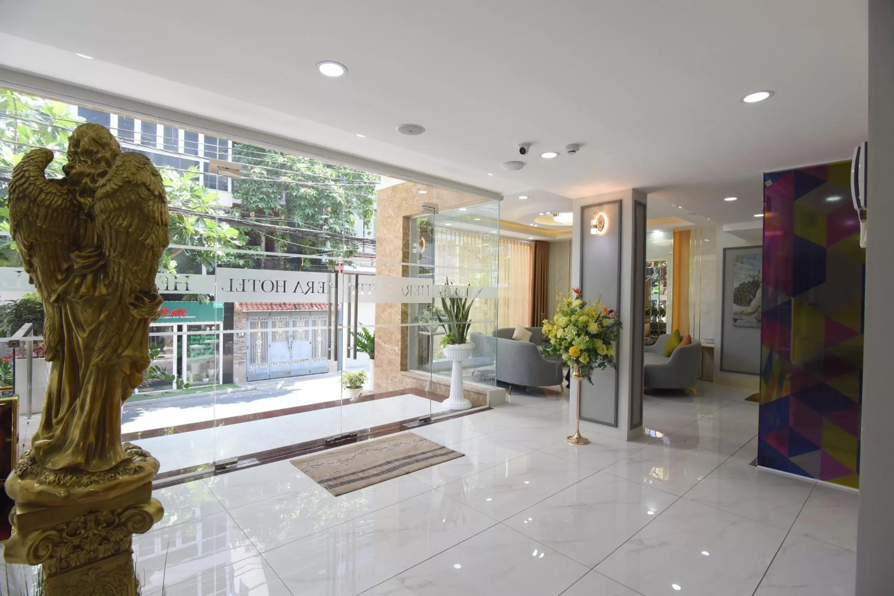 Facade/entrance in Hera Hotel Airport