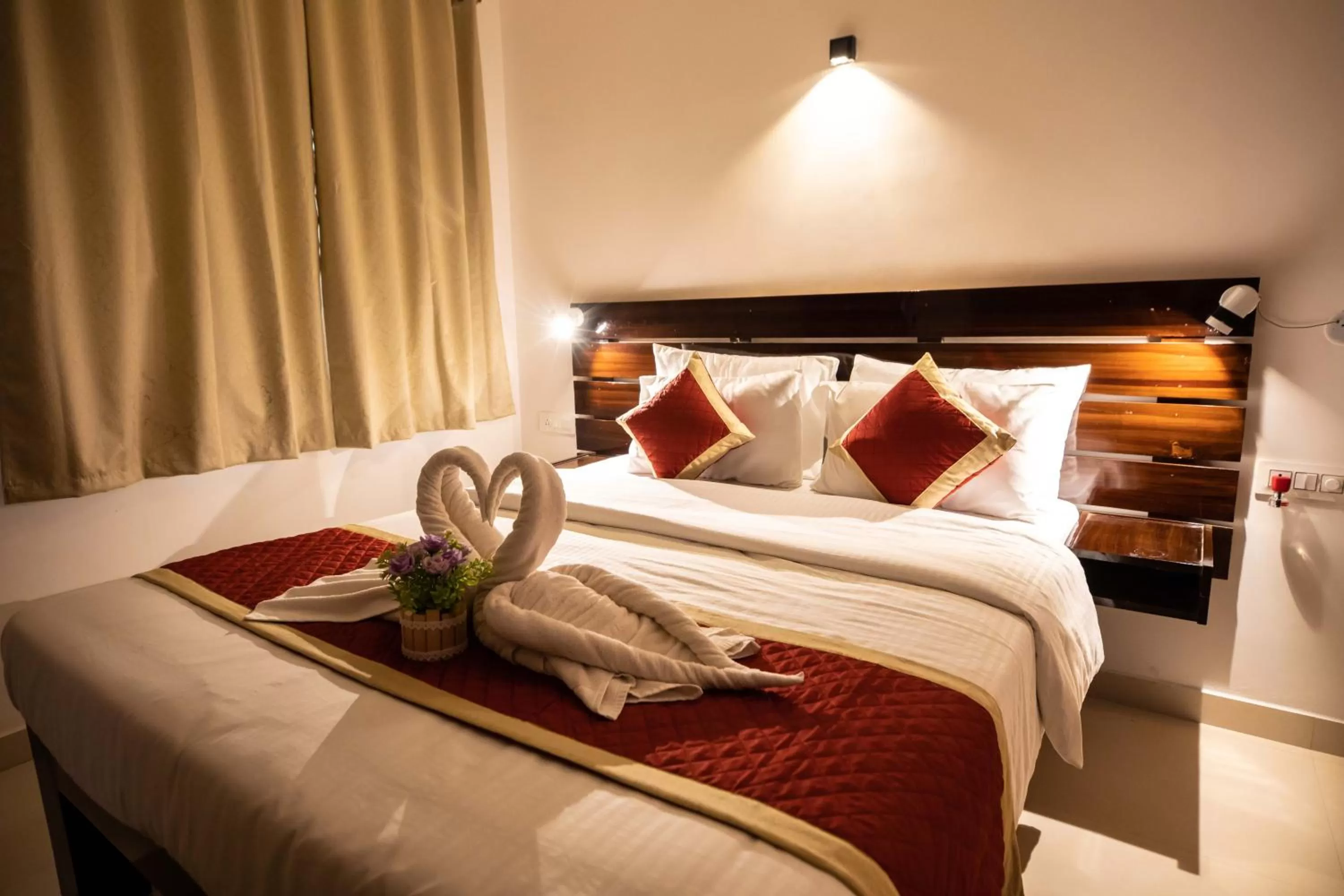 Bed in The Woodside Inn