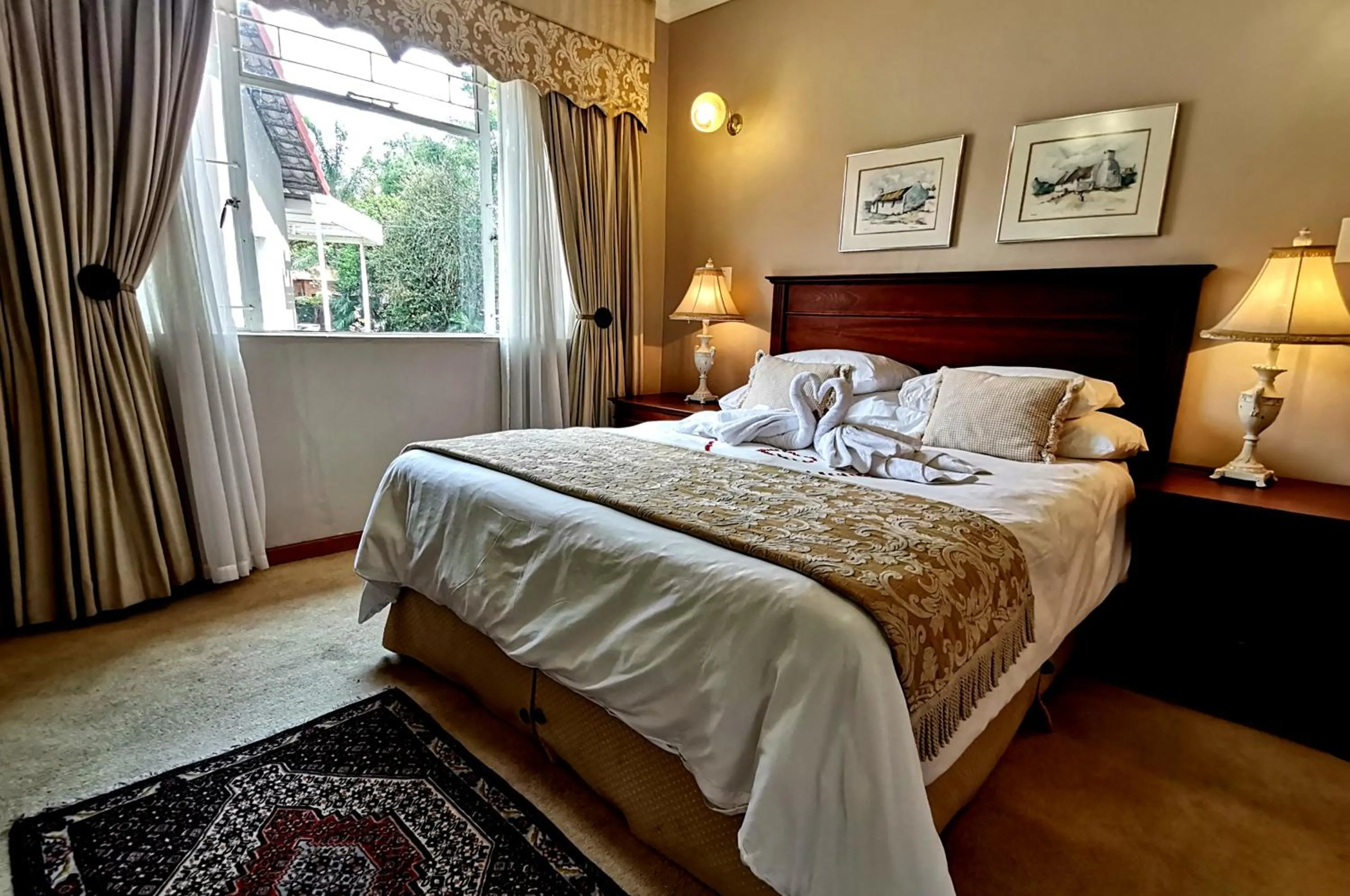 Bedroom, Bed in Royal Ridge Guesthouse