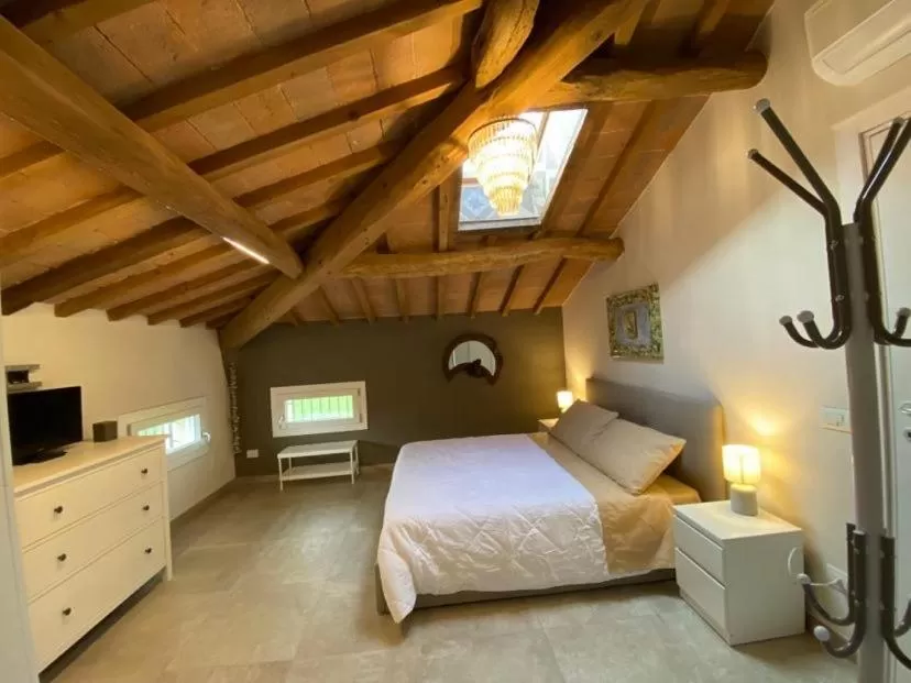 Bed in La Casa di Valeria - Modena