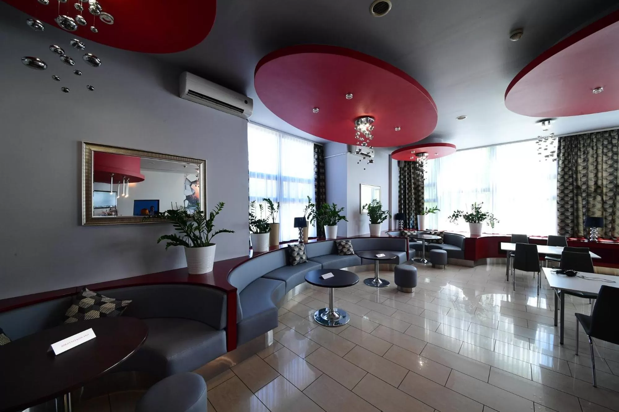 Restaurant/places to eat in Hotel Gromada Pila