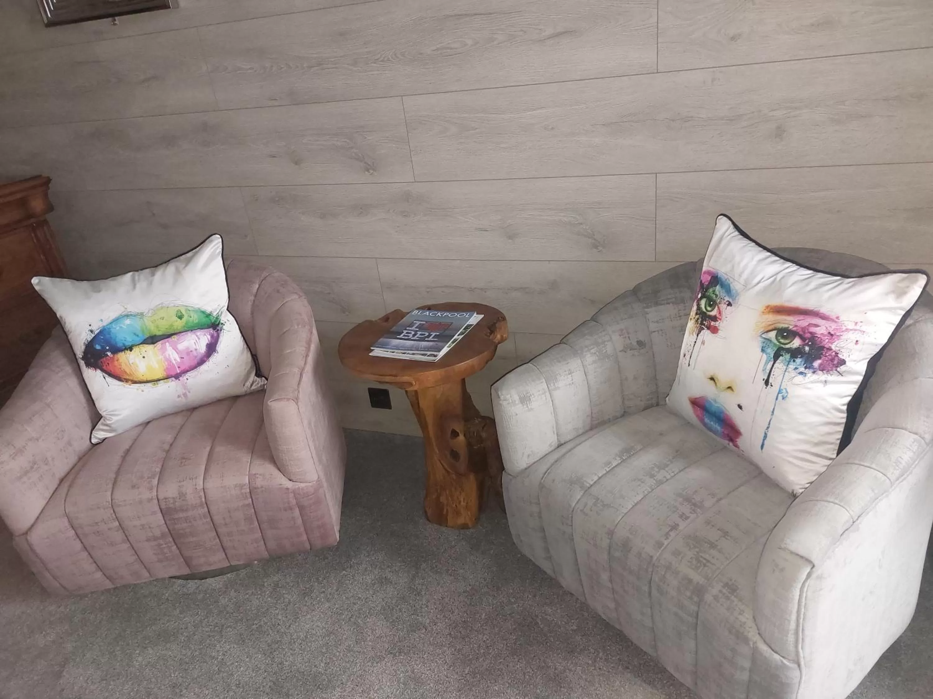 Seating area in Kings Boutique Hotel