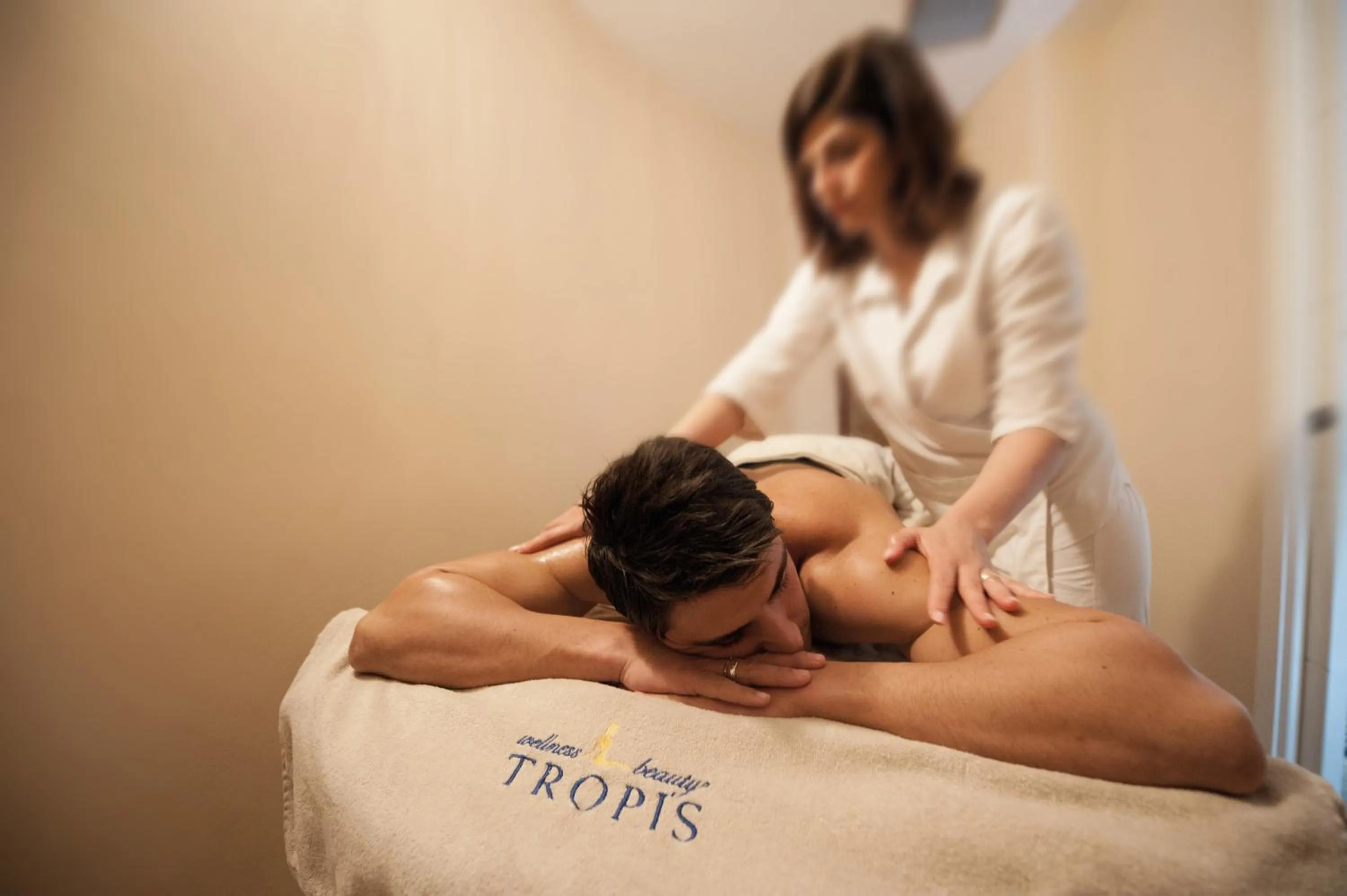 Massage in Tropis Hotel
