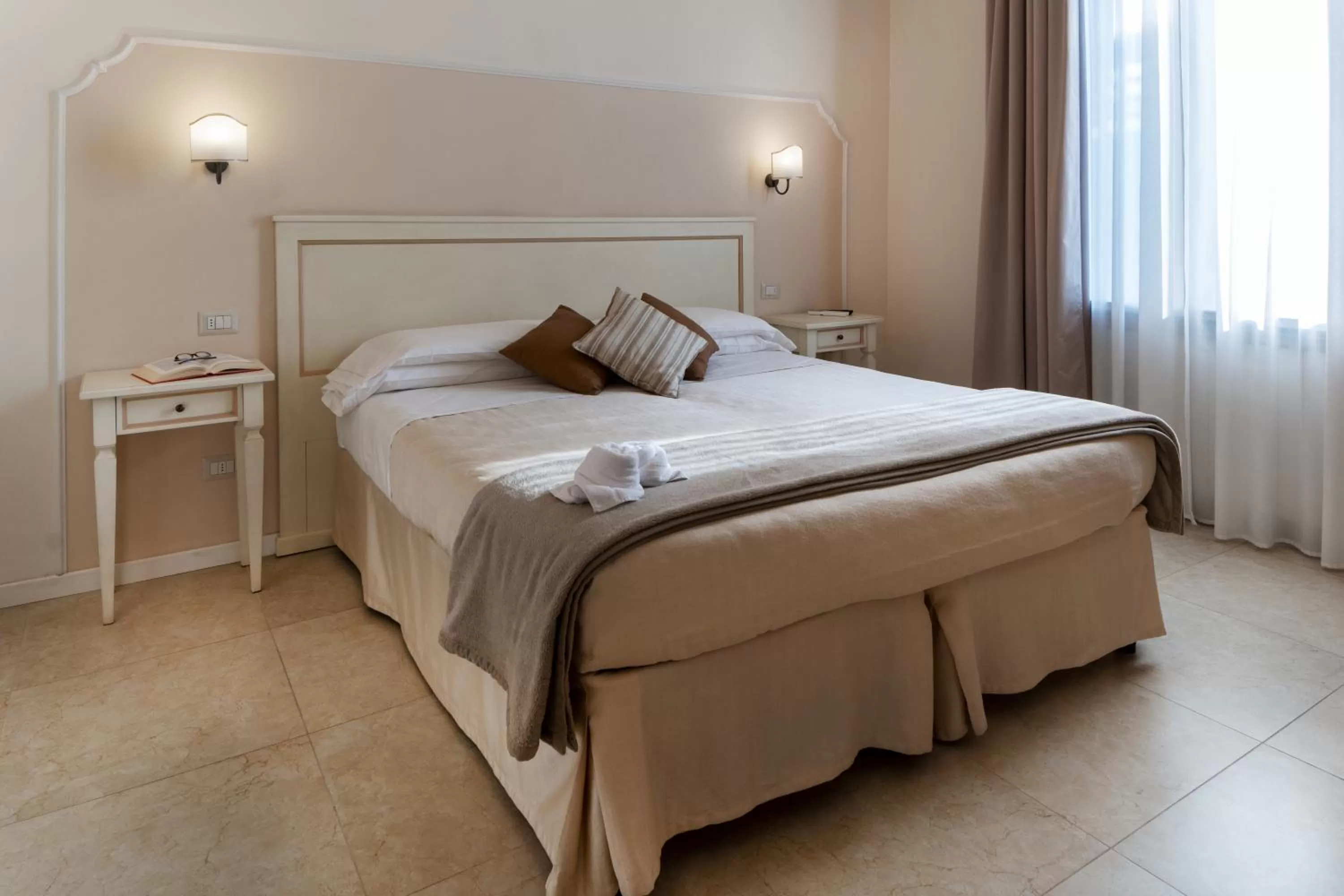 Bedroom, Bed in Dimora Salviati