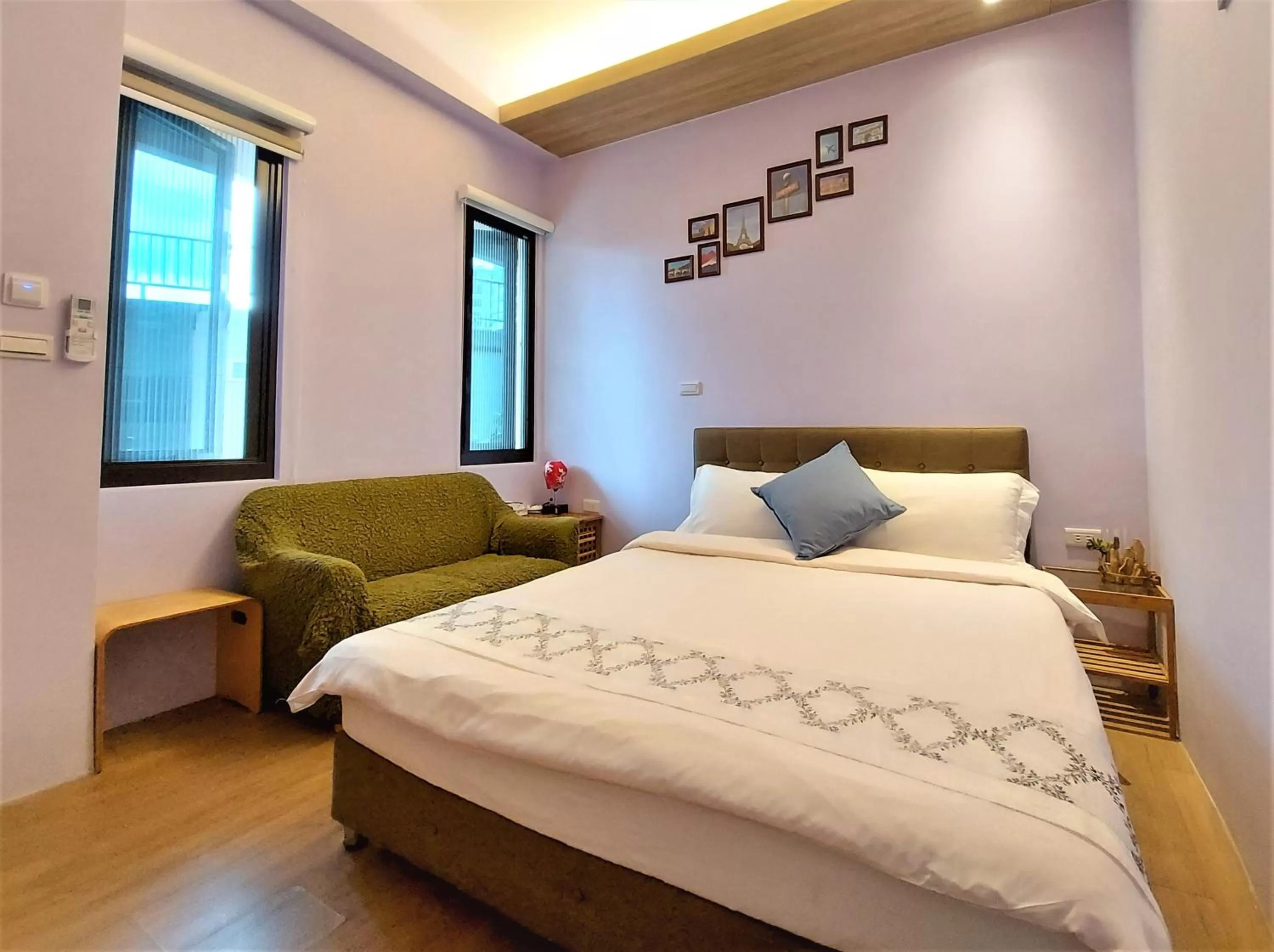 Photo of the whole room, Bed in Dosun B&B