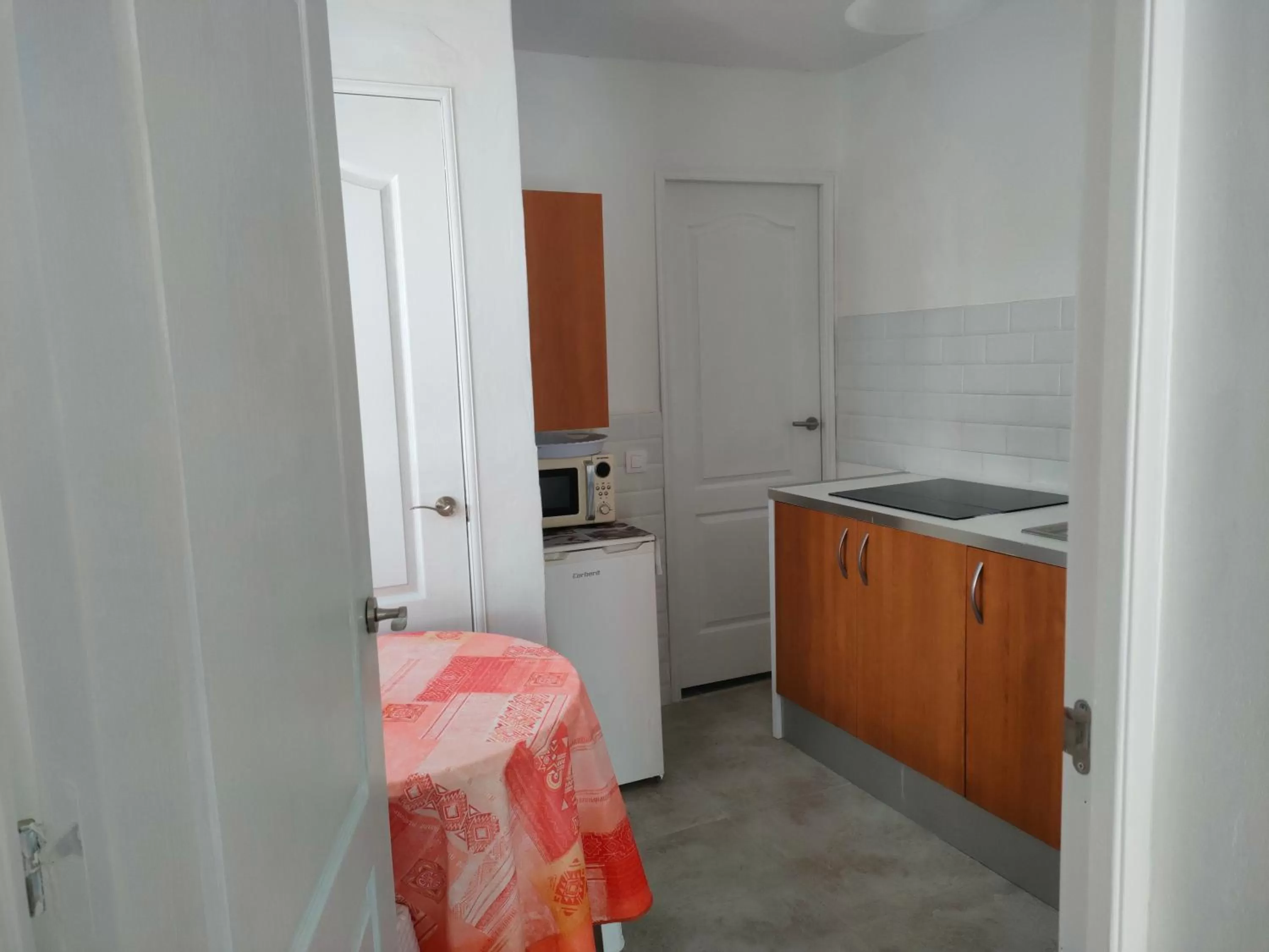 Alba 2 apartamento y Alba 3 habitación con baño