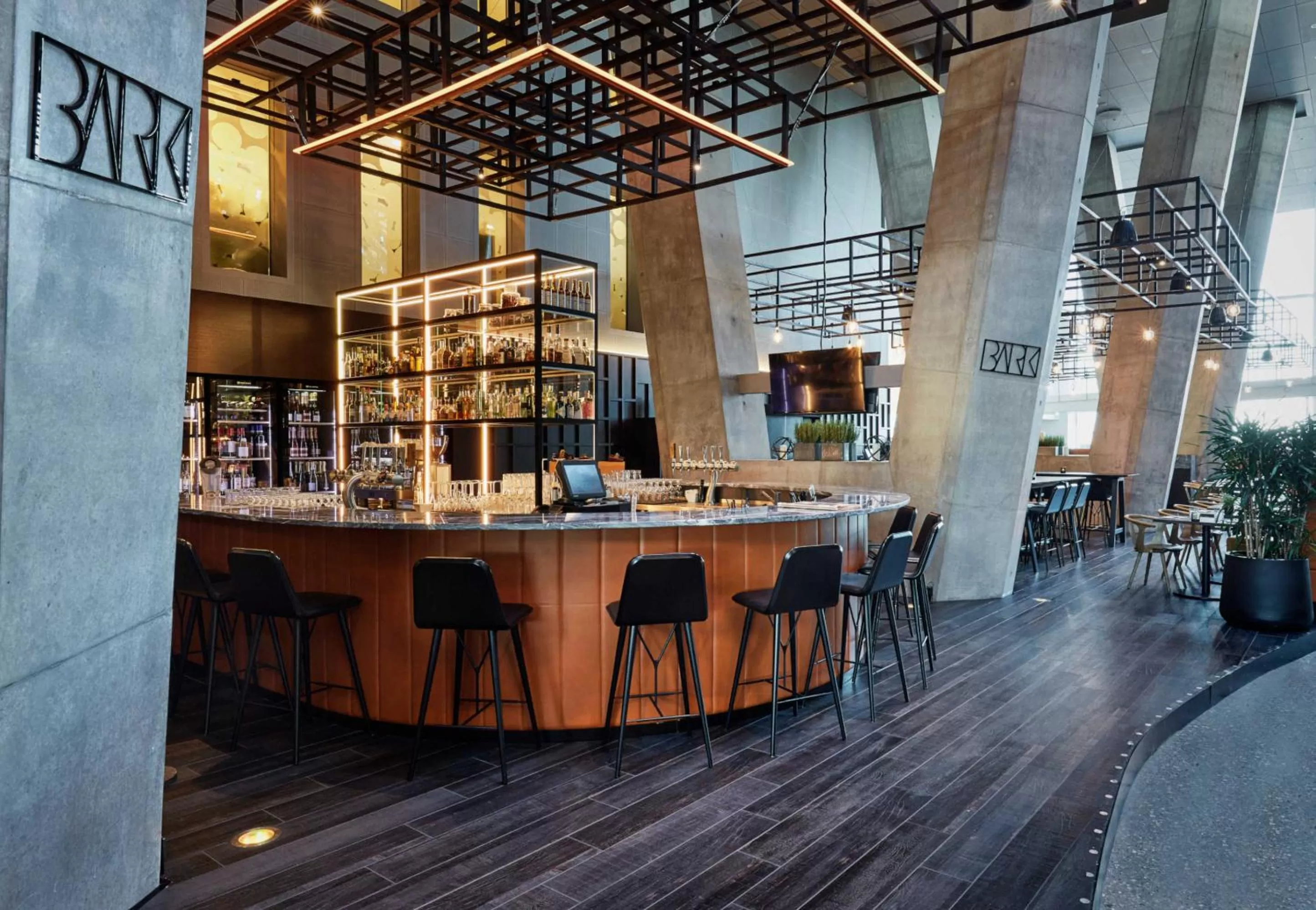 Lounge or bar in Crowne Plaza Copenhagen Towers by IHG