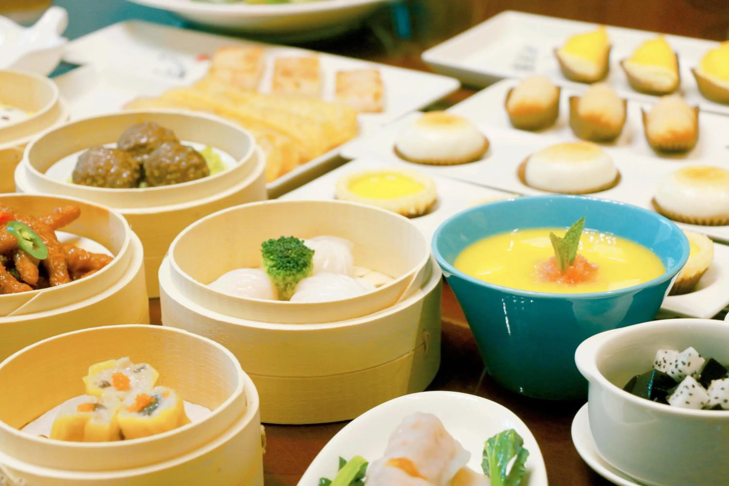 Restaurant/places to eat in Crowne Plaza Chengdu Wenjiang by IHG