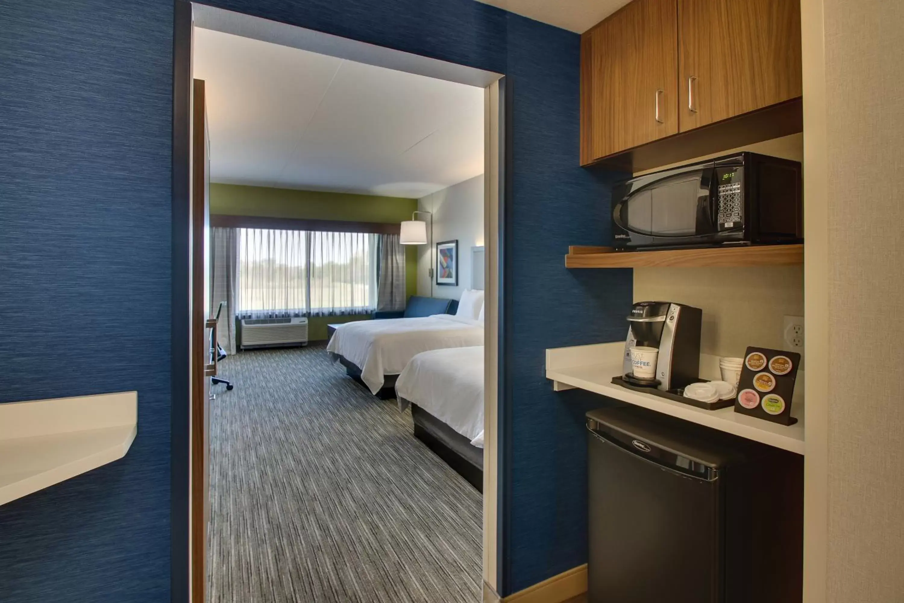 Suite with Two Beds - Non-Smoking in Holiday Inn Express & Suites Findlay North by IHG Suite with Two Beds - Non-Smoking in Holiday Inn Express & Suites Findlay North by IHG