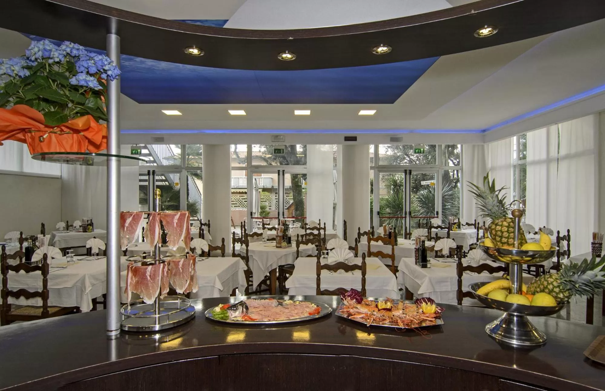 Restaurant/places to eat in Hotel Roma