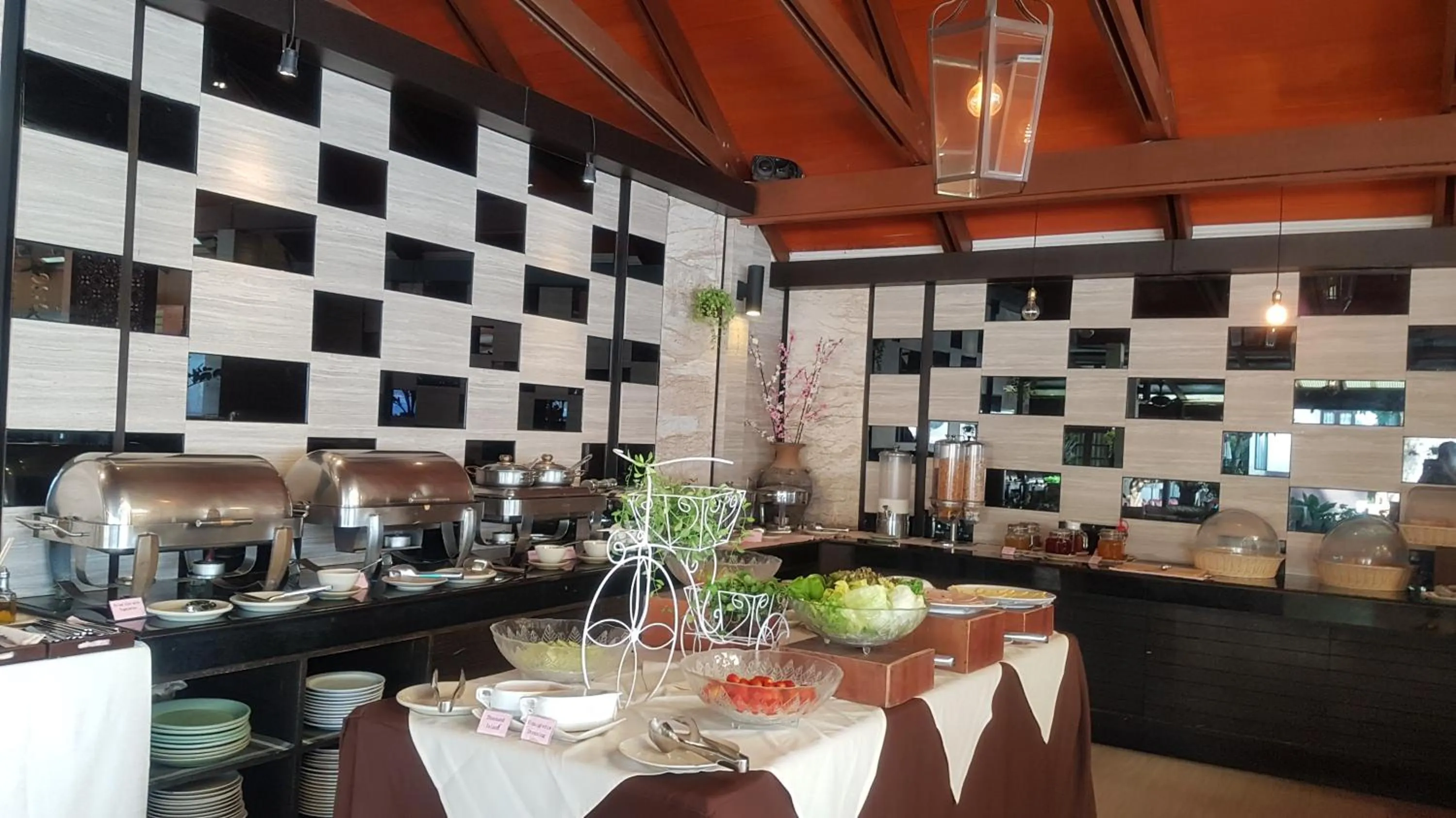 Breakfast in Montien House - SHA Plus