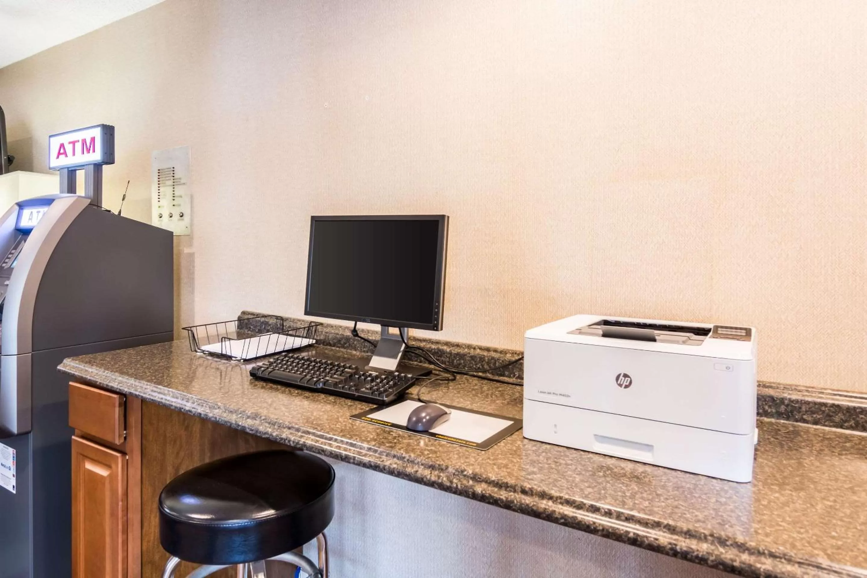 Business facilities in Comfort Inn at Joint Base Andrews