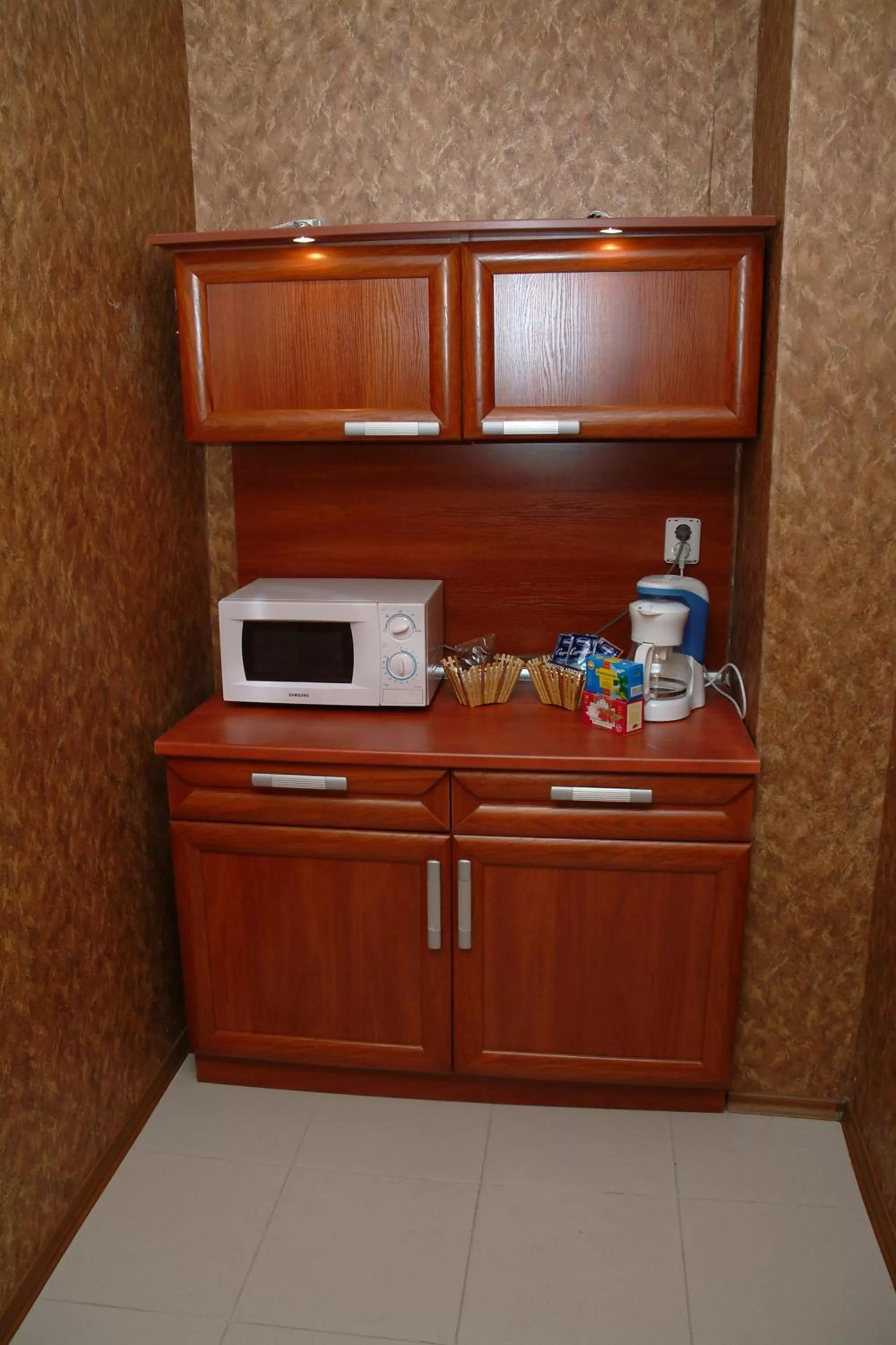 Kitchen or kitchenette in Hotel Dobrudja