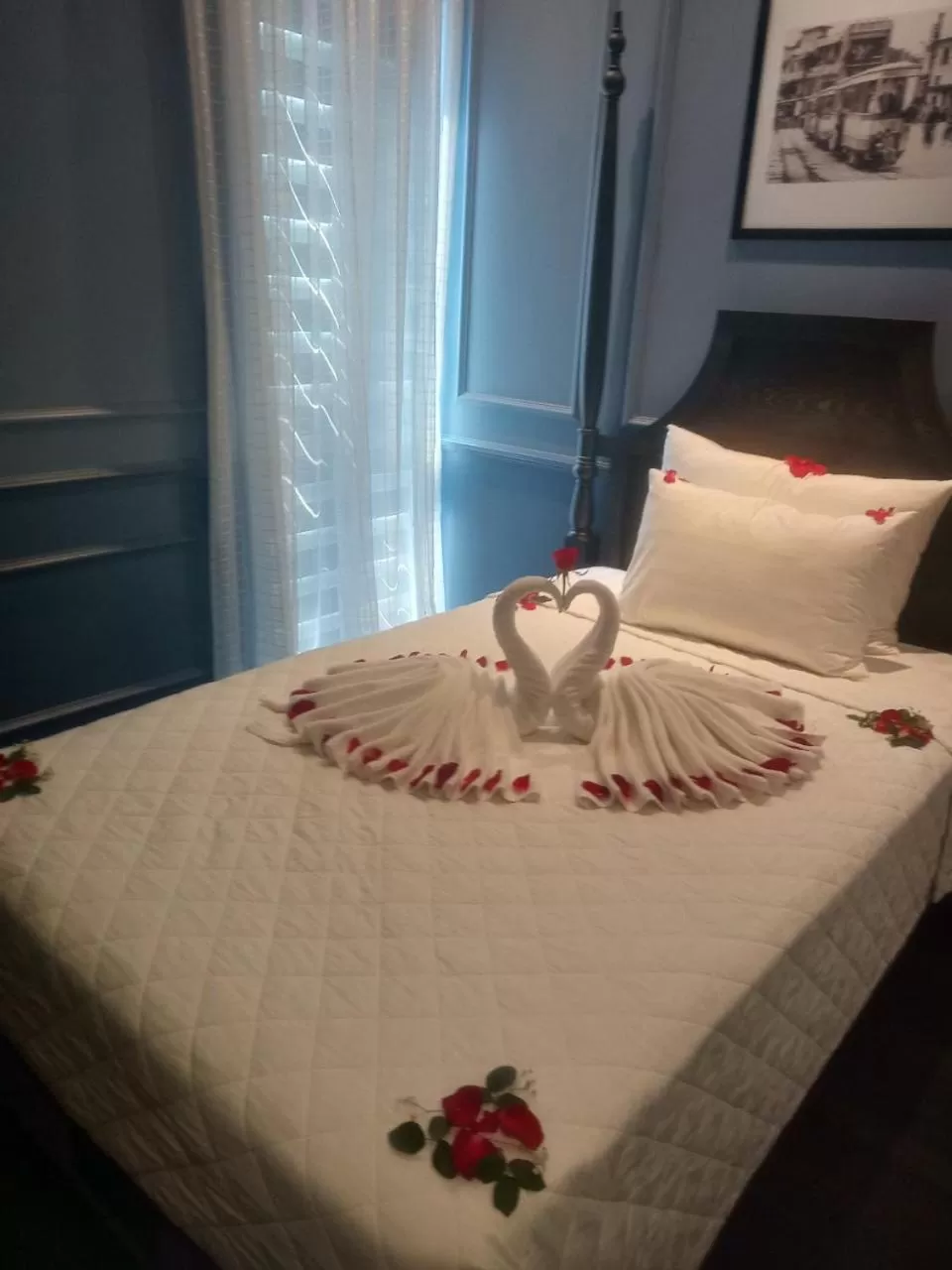 Decorative detail, Bed in The Exquisite HaLong Hotel