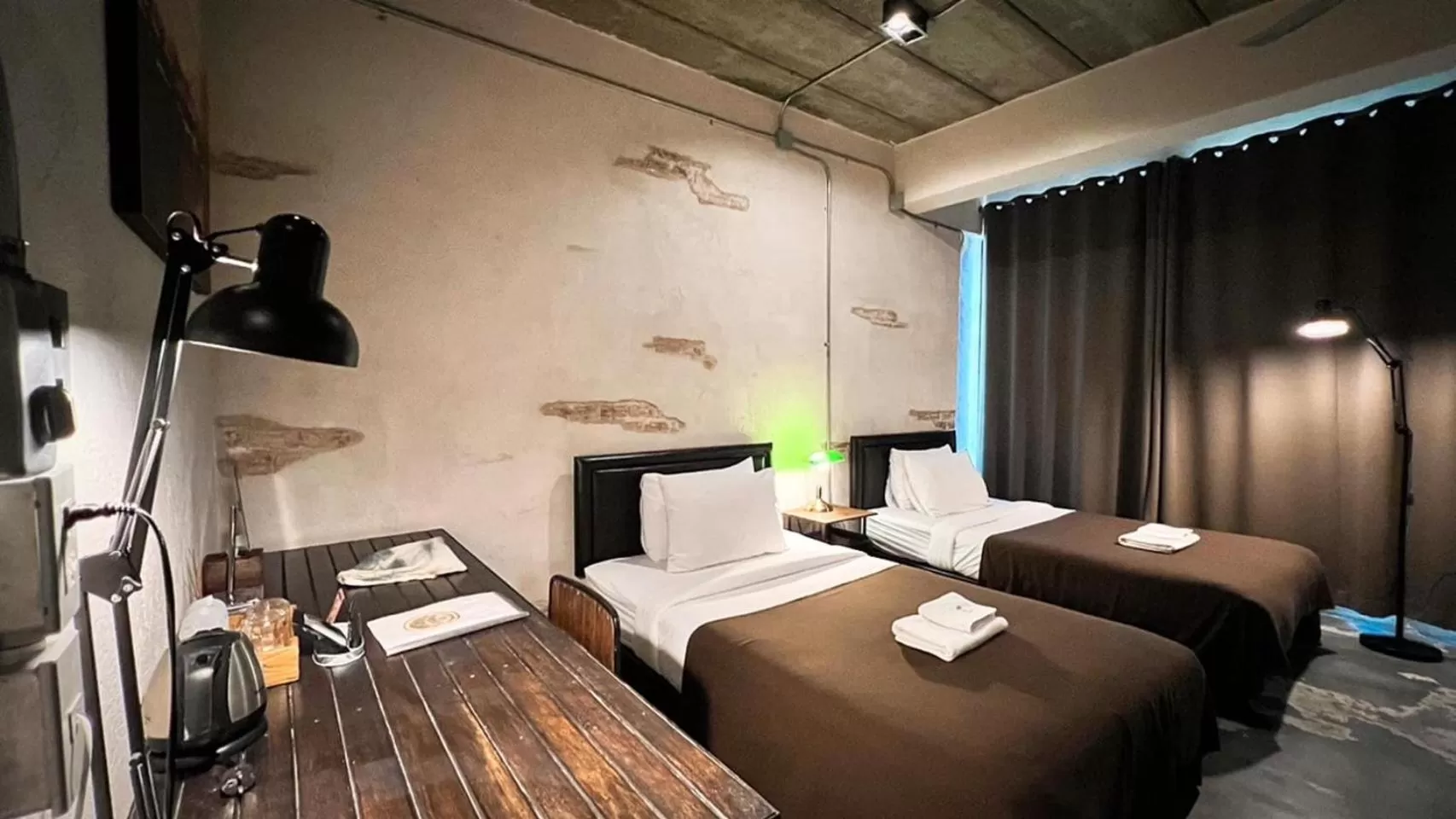 Bedroom, Bed in Samantan Hotel at Nimman