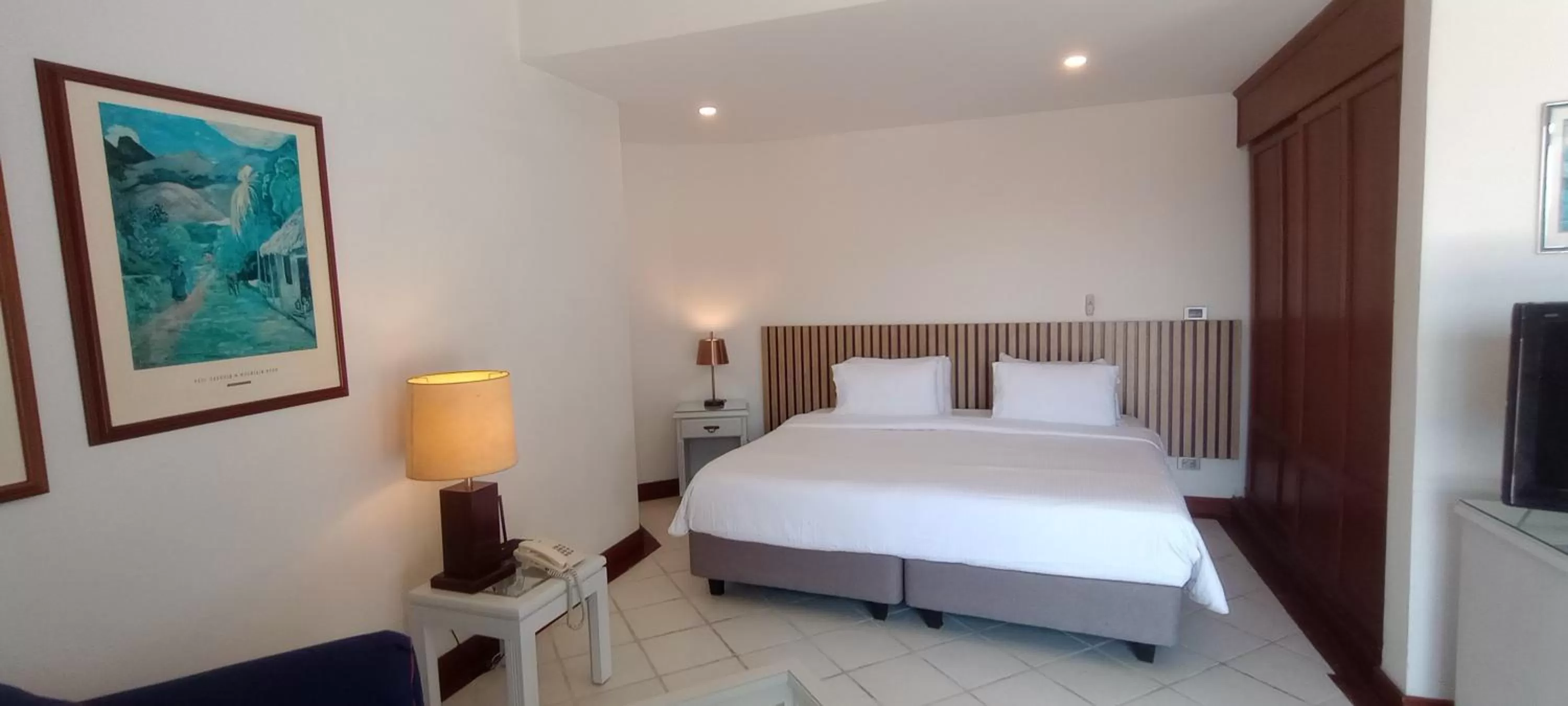 Photo of the whole room, Bed in Castellón de Juanambú