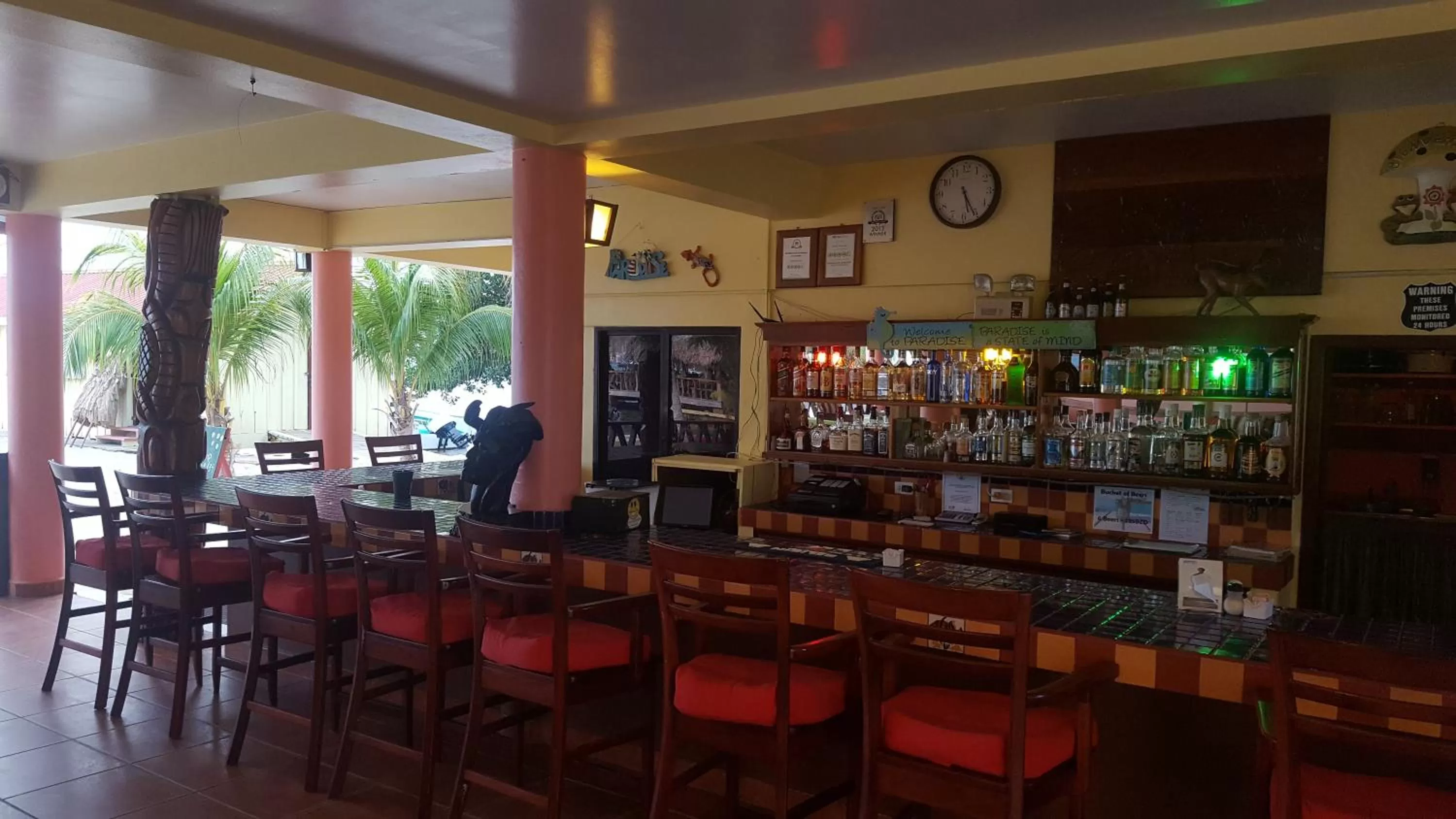 Lounge or bar, Lounge/Bar in Alan's Paradise Hotel