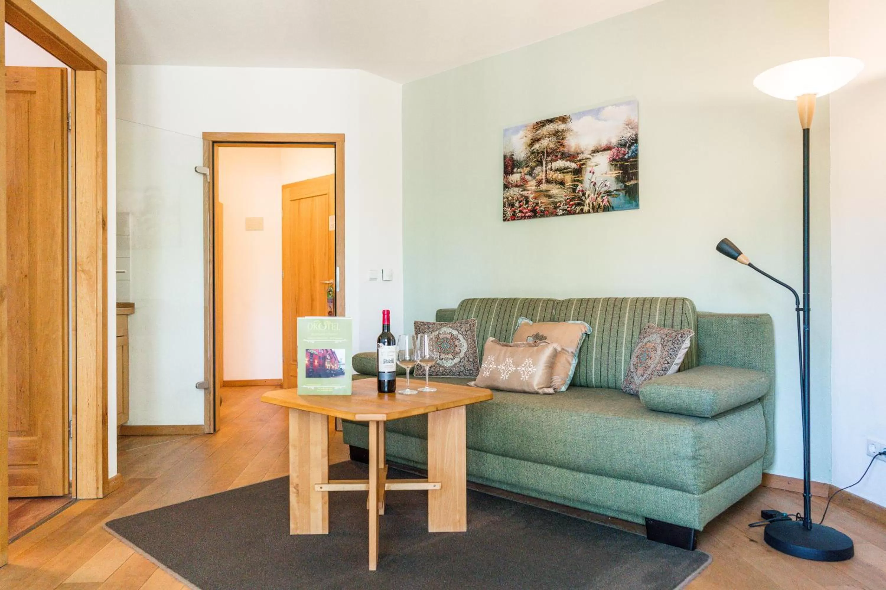 Photo of the whole room in Ökotel Hamburg