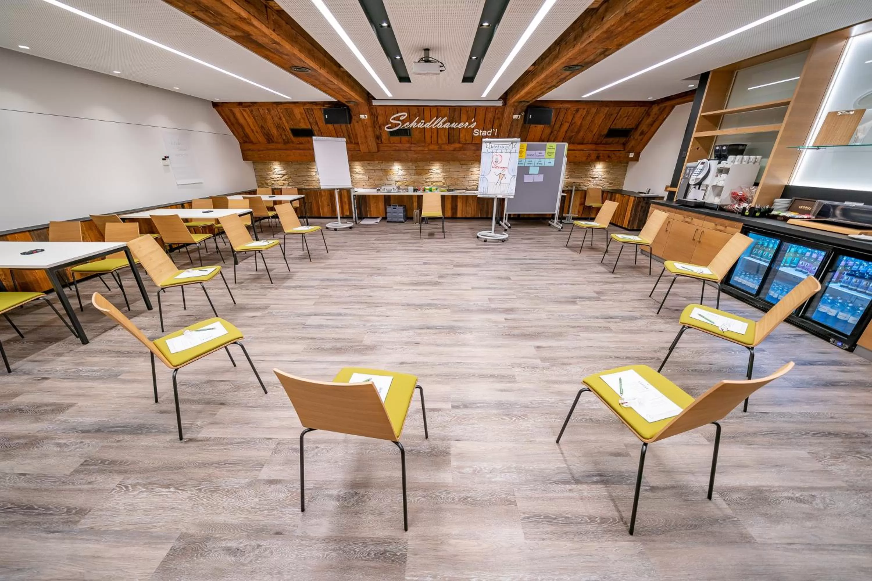 Business facilities in Schüdlbauer´s Hotel-Restaurant-Bar