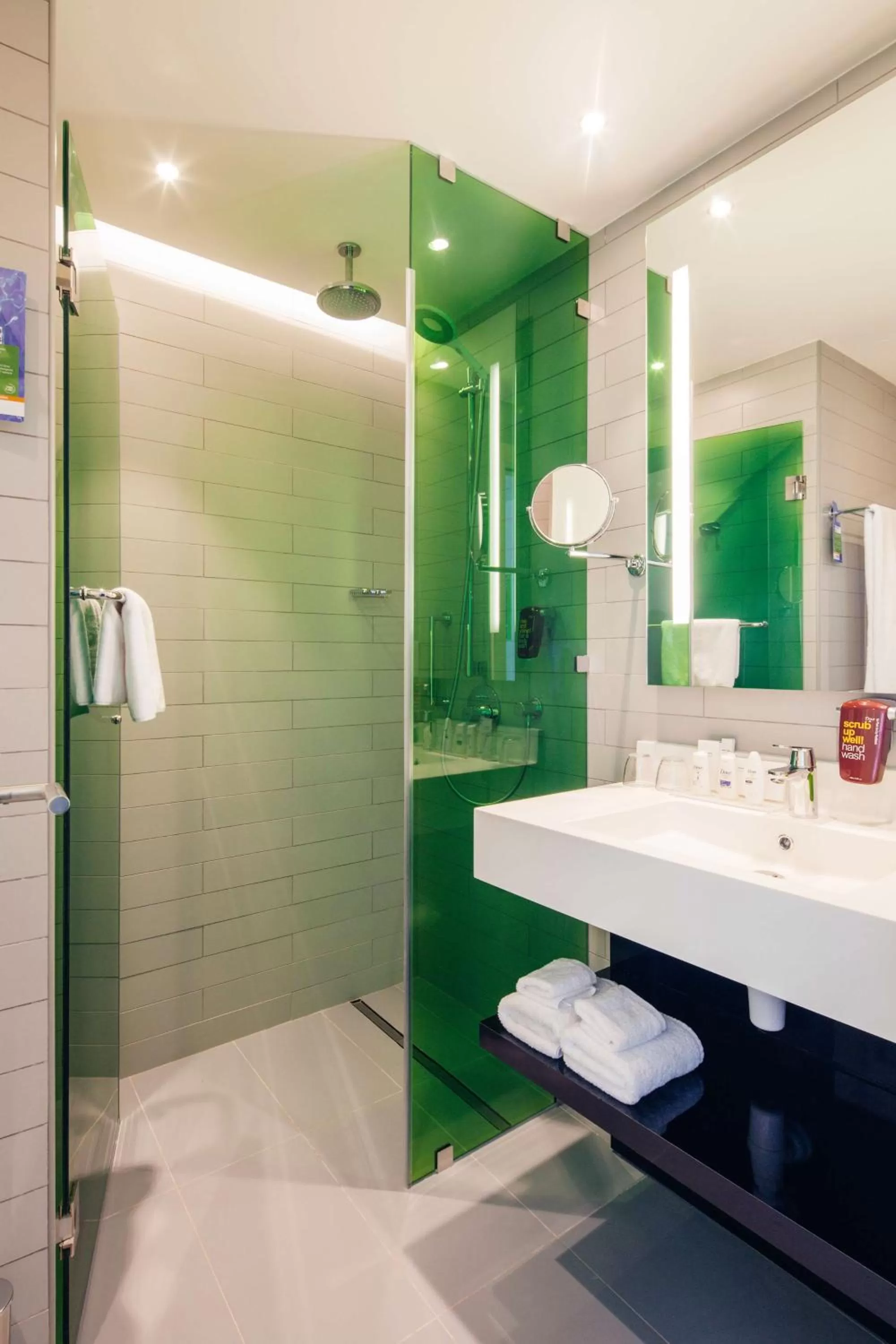 Bathroom in Park Inn by Radisson Dubai Motor City