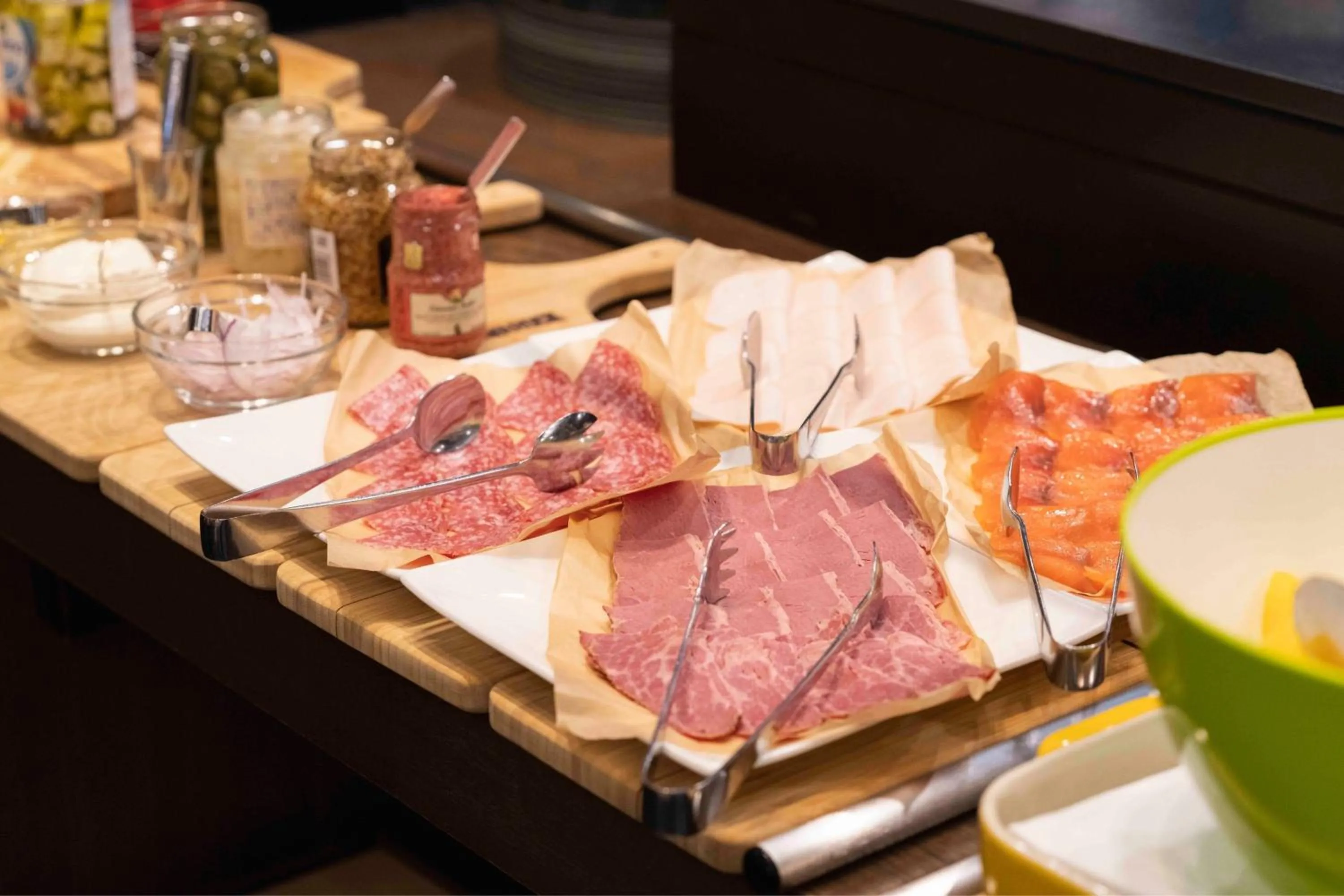 Breakfast in Courtyard by Marriott Tokyo Station