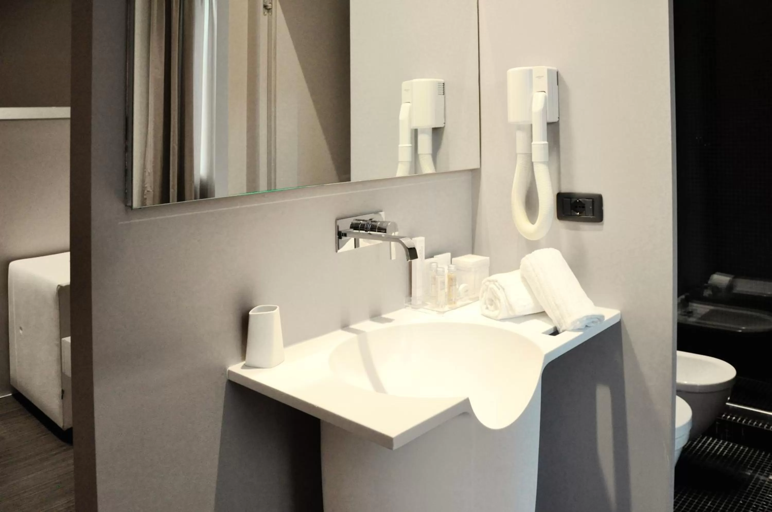 Shower in Le Camp Suite & Spa