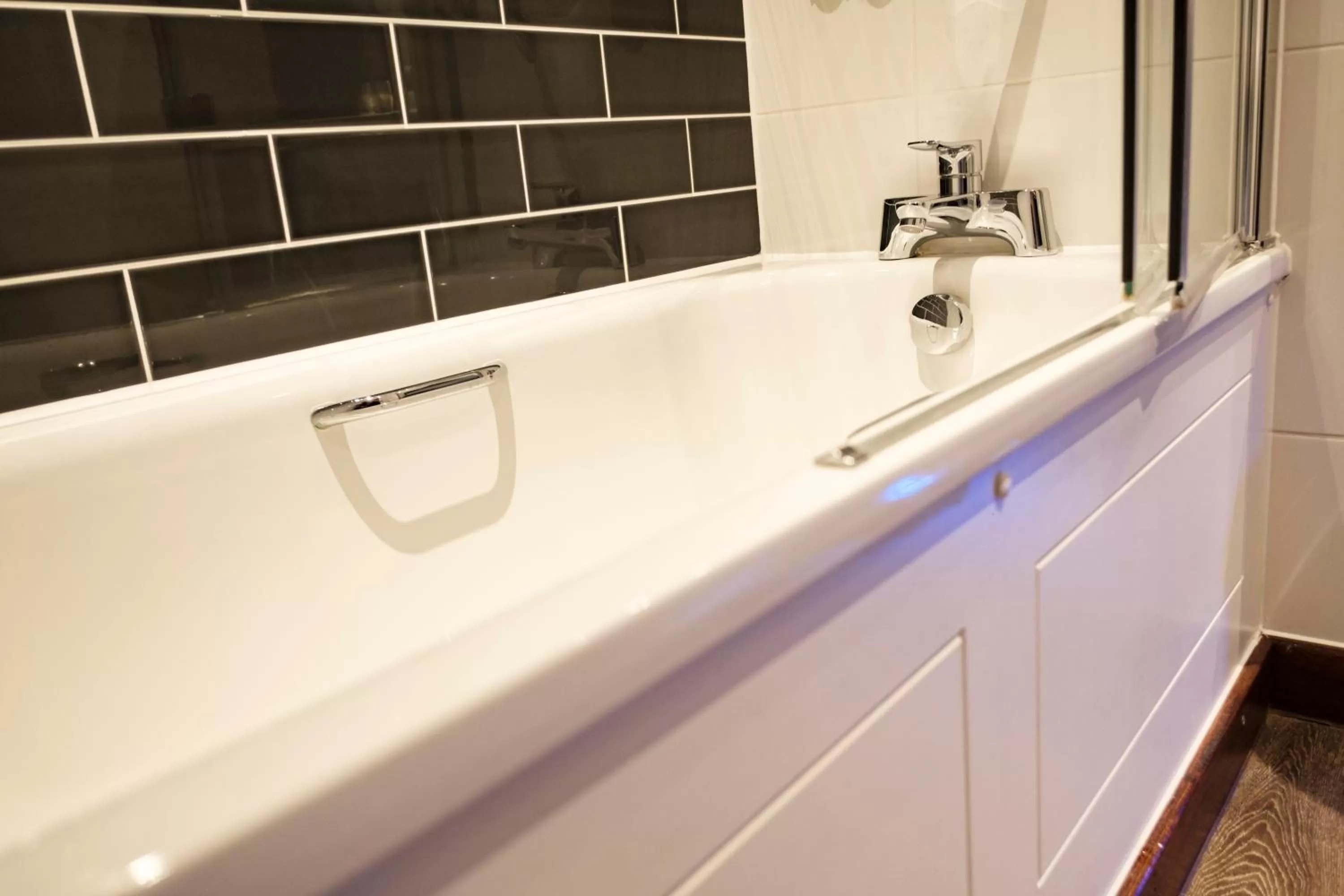 Bathroom in The Princess Royal