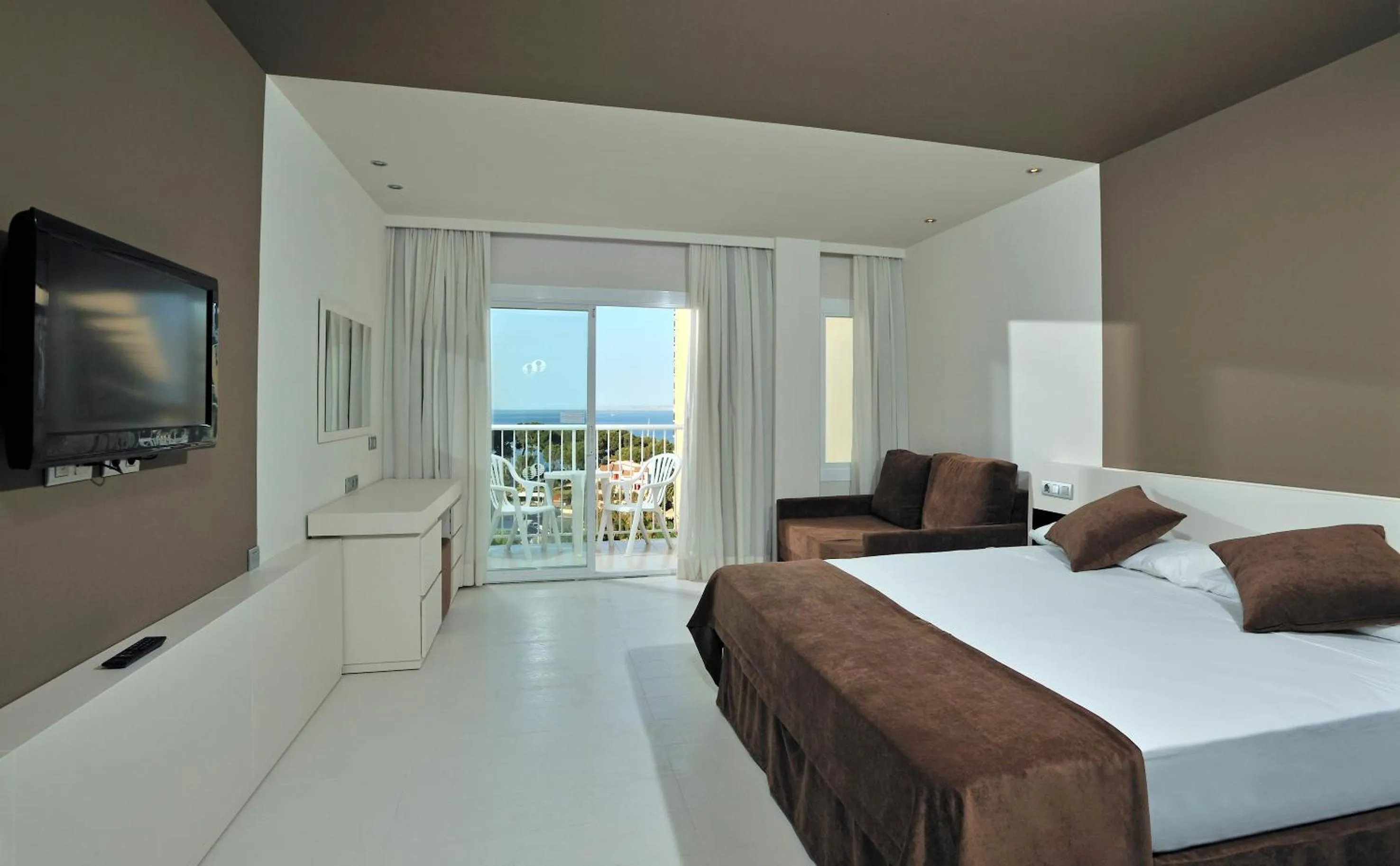 Bedroom, Bed in Sol Guadalupe