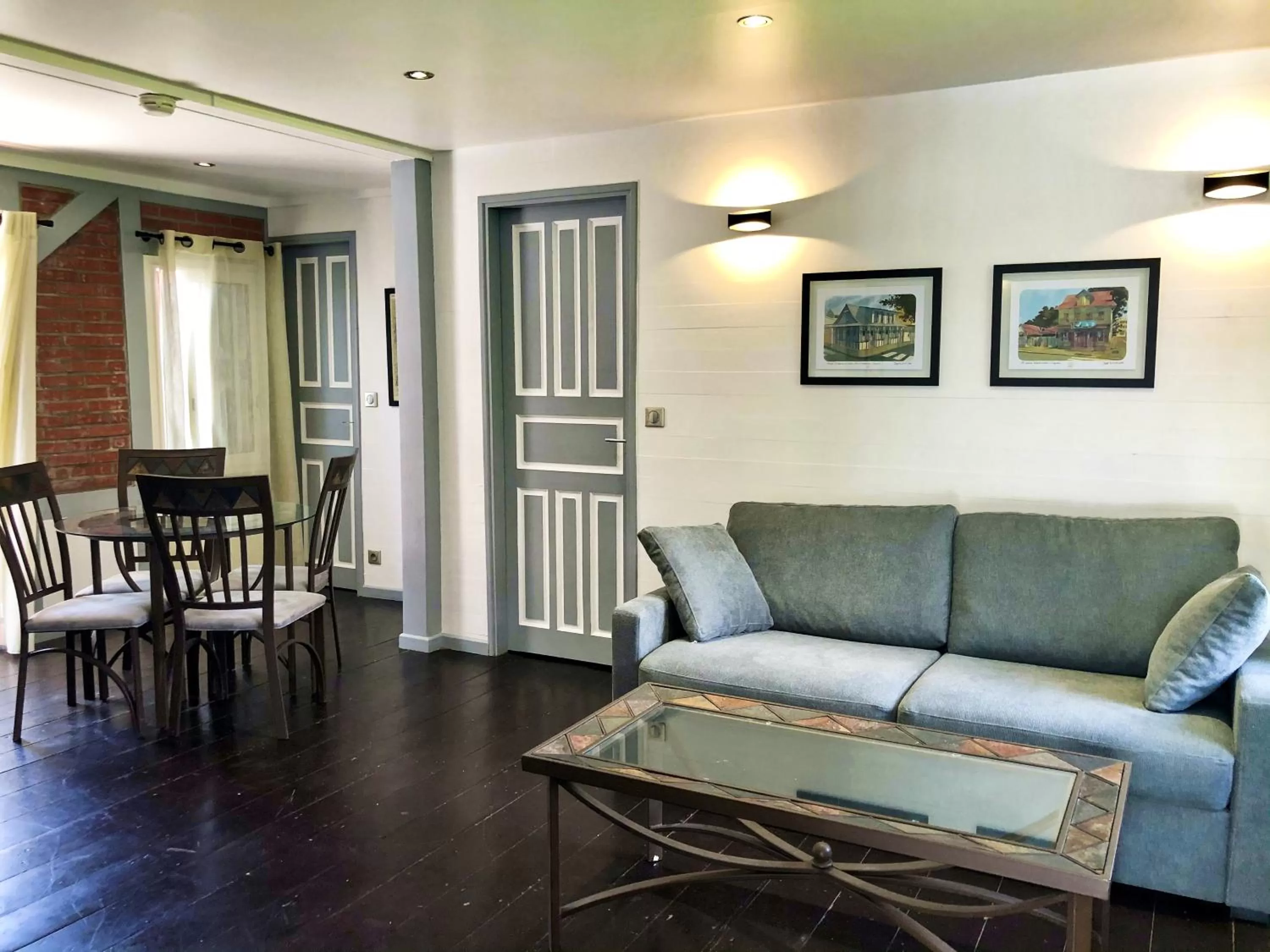 Seating area in Eclipse Belle Etoile Appart'hôtel