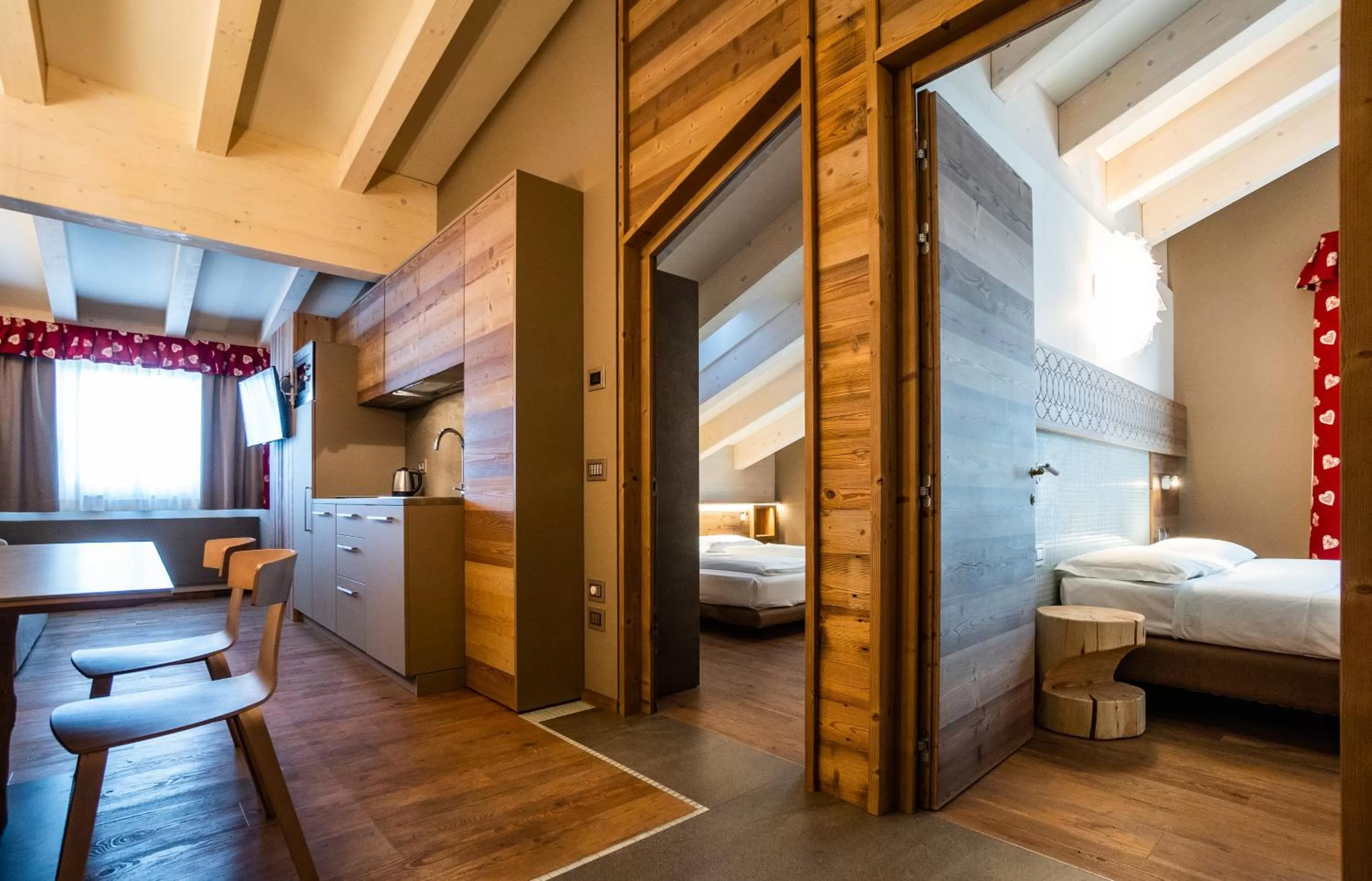 Photo of the whole room, Bed in Residence Antares