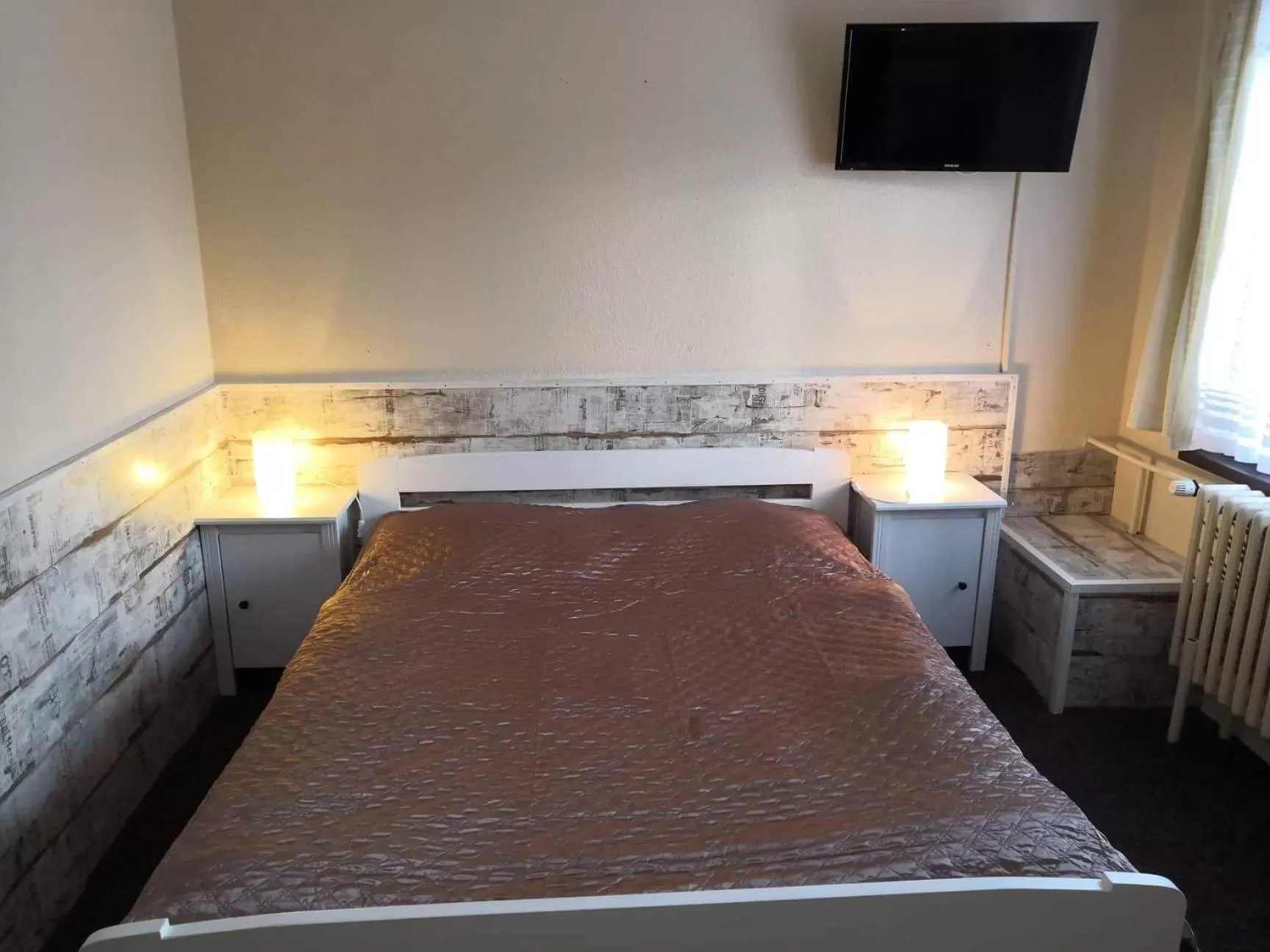 Photo of the whole room, Bed in Hotel Alfa