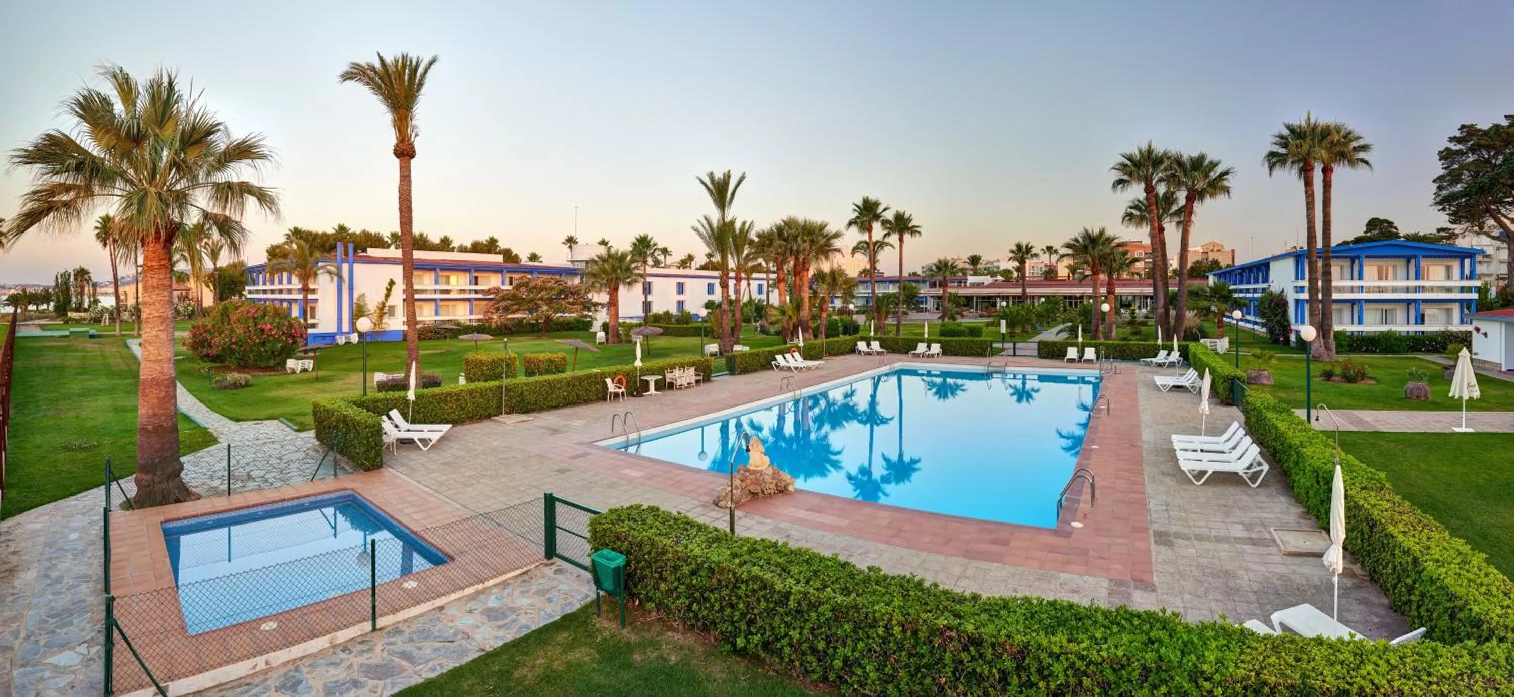 Swimming pool in Parador de Benicarló
